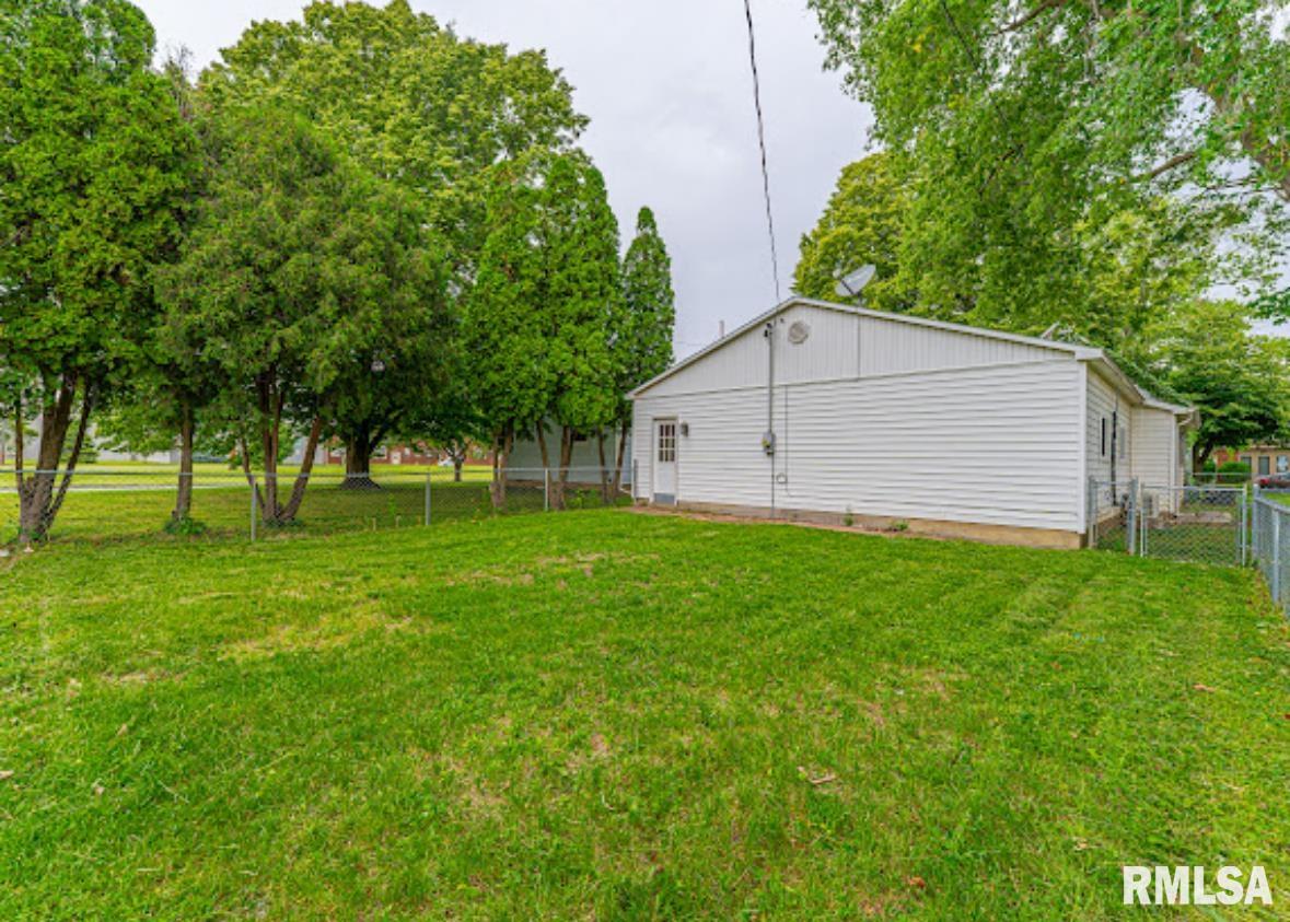 1507 4th Street, Lincoln, Illinois image 4