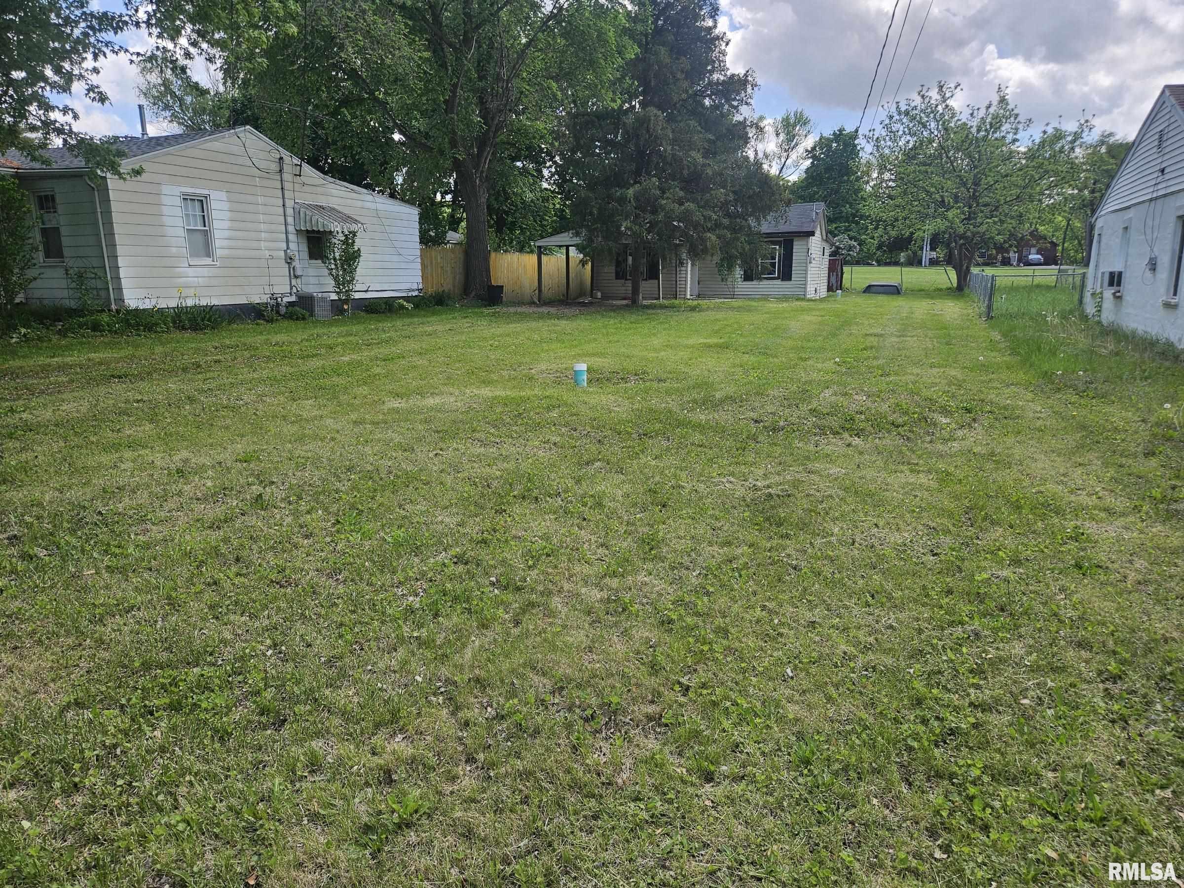 105 North Lane, East Peoria, Illinois image 3