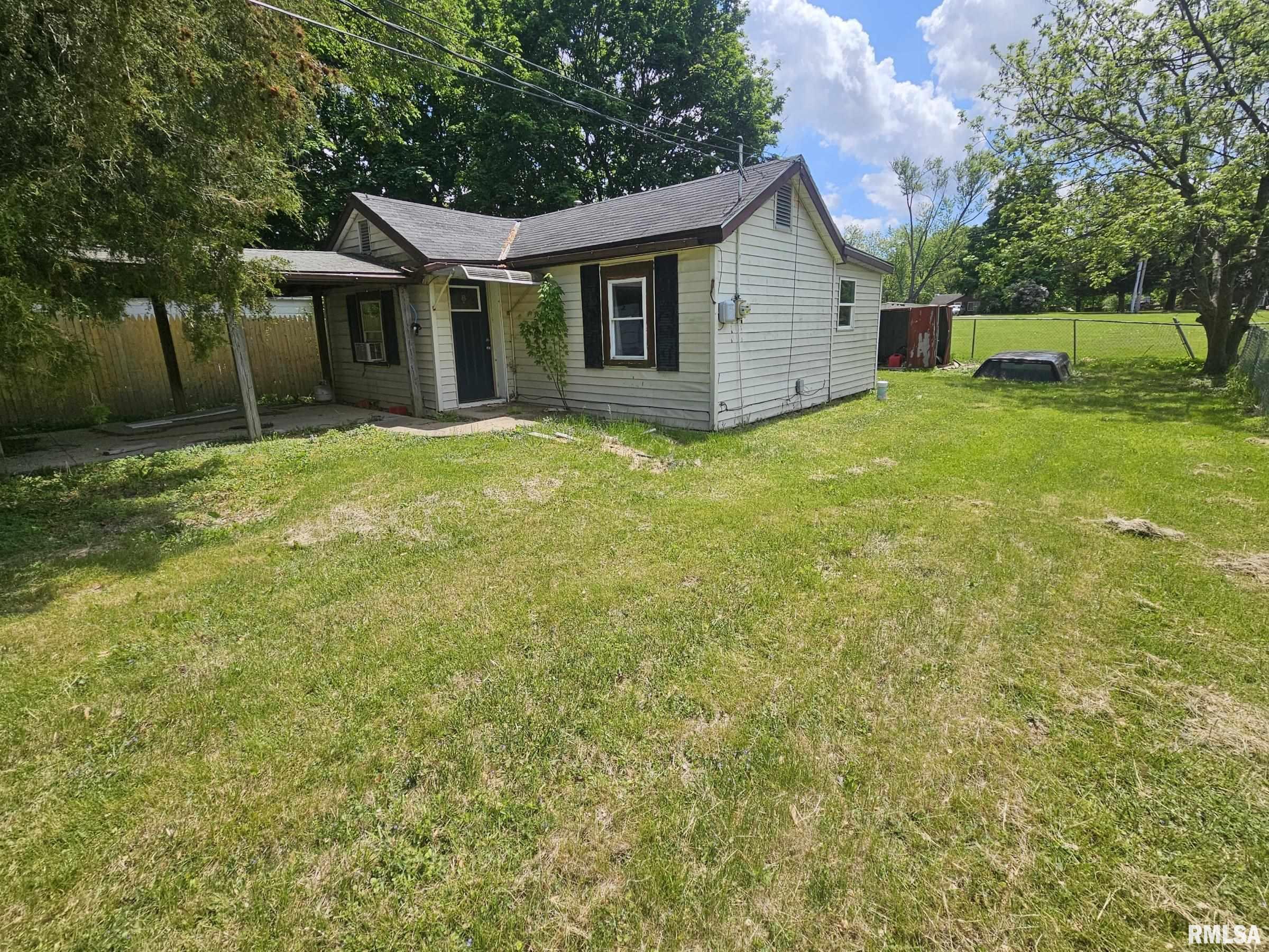 105 North Lane, East Peoria, Illinois image 1