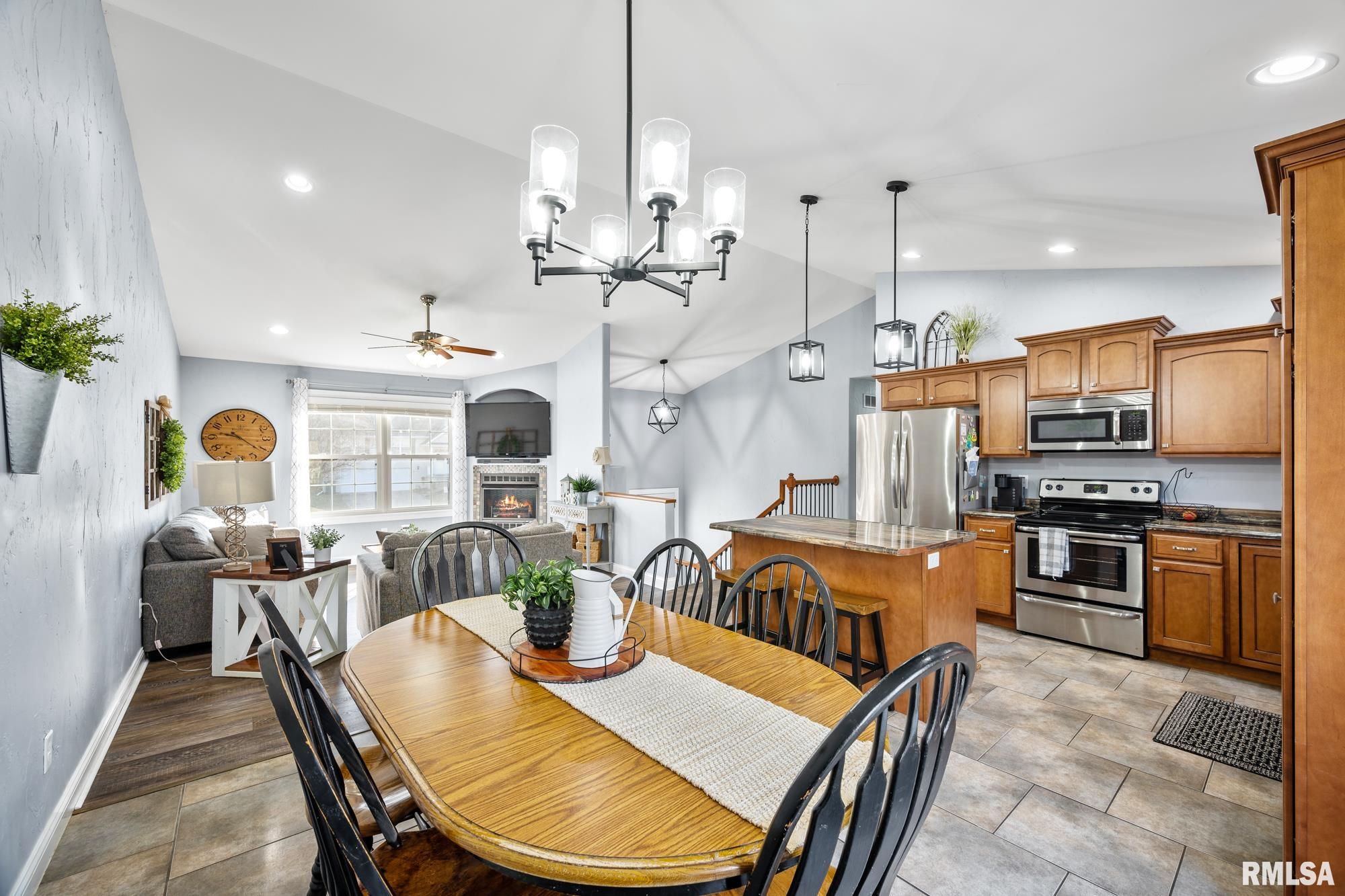 218 Cavelier Road, Marquette Heights, Illinois image 7