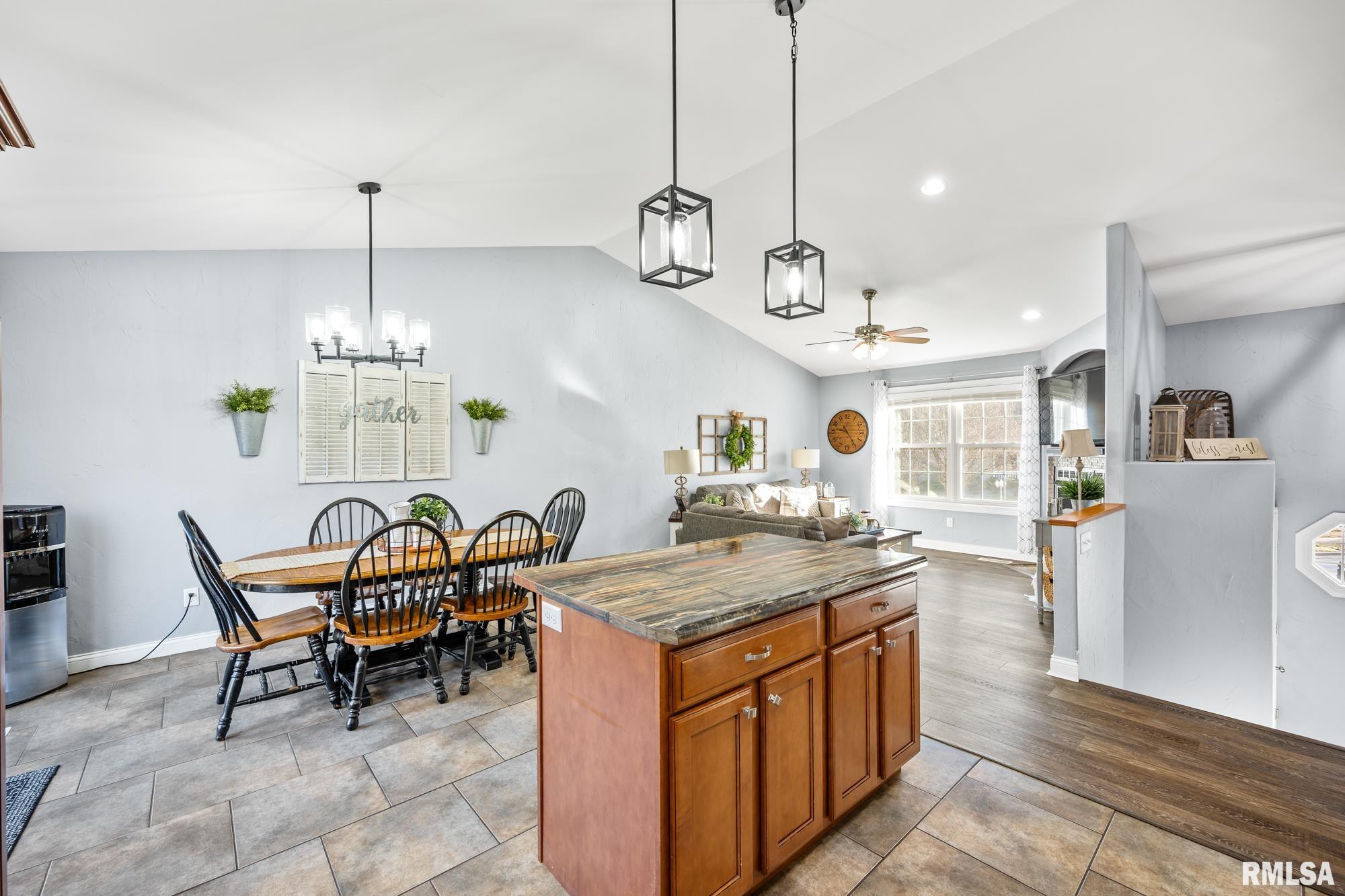 218 Cavelier Road, Marquette Heights, Illinois image 10