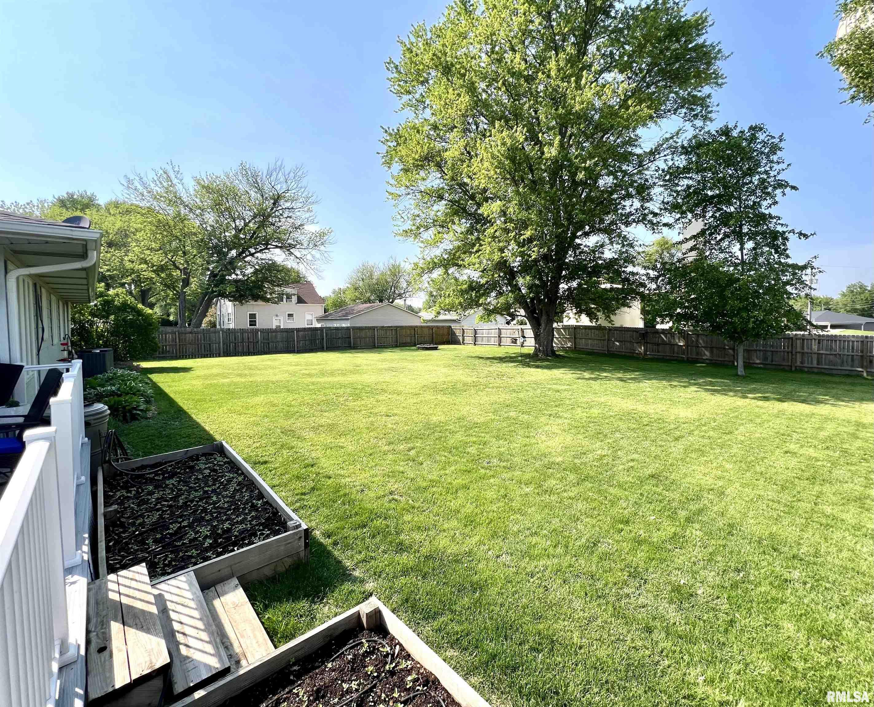 118 W 19th Avenue, Coal Valley, Illinois image 25