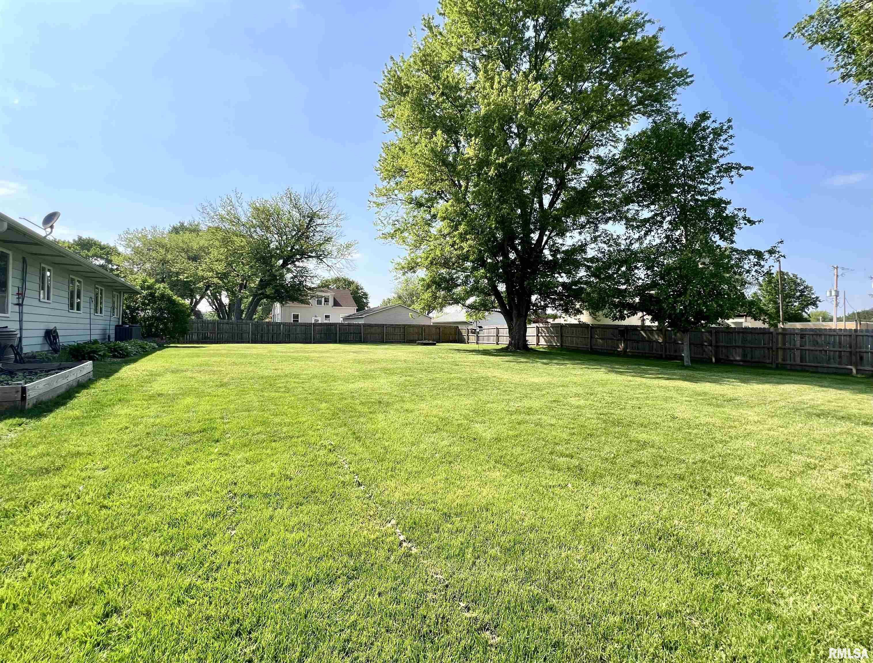 118 W 19th Avenue, Coal Valley, Illinois image 26