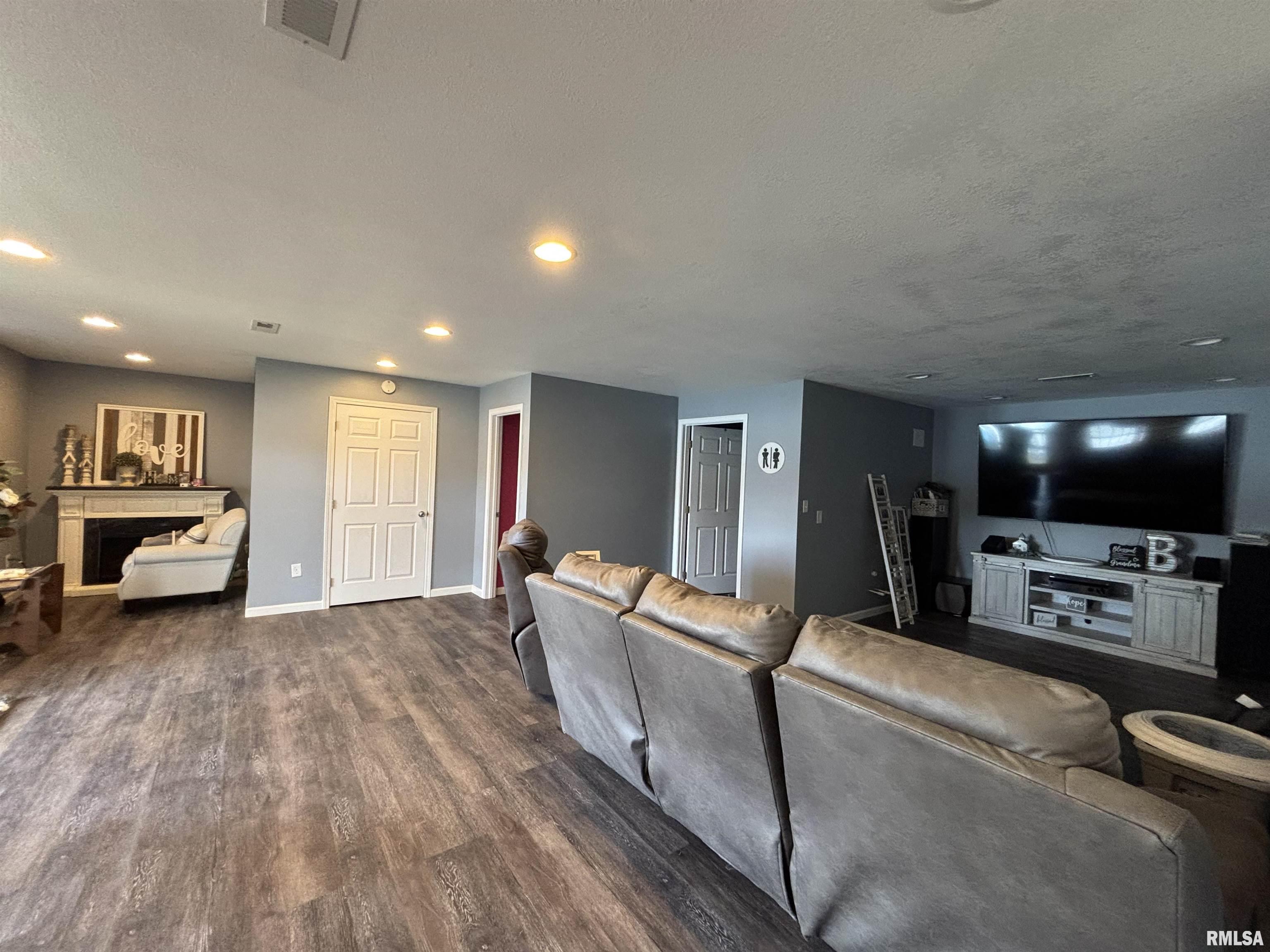 9237 Hohman Lake Road, Brookport, Illinois image 24