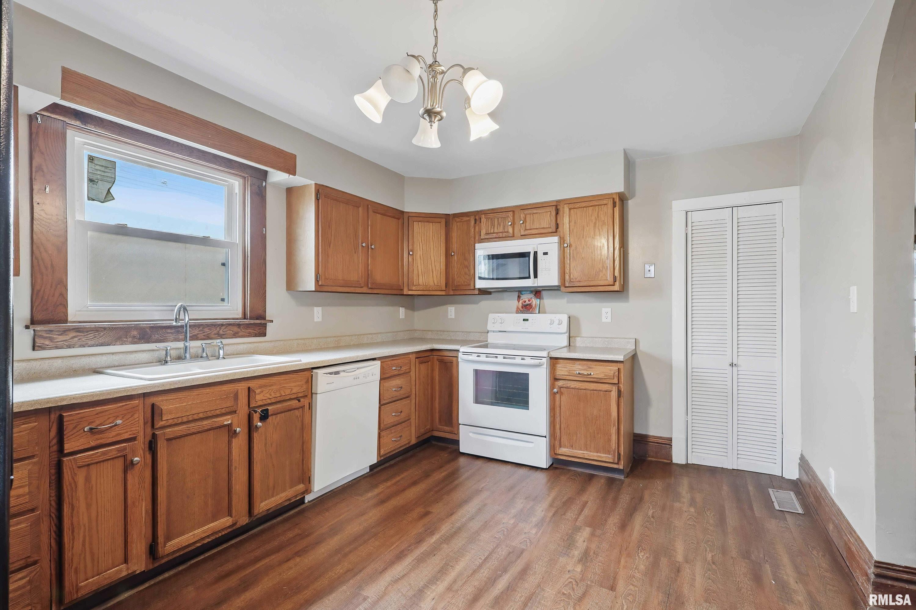 311 S Matteson Street, Maquoketa, Iowa image 16