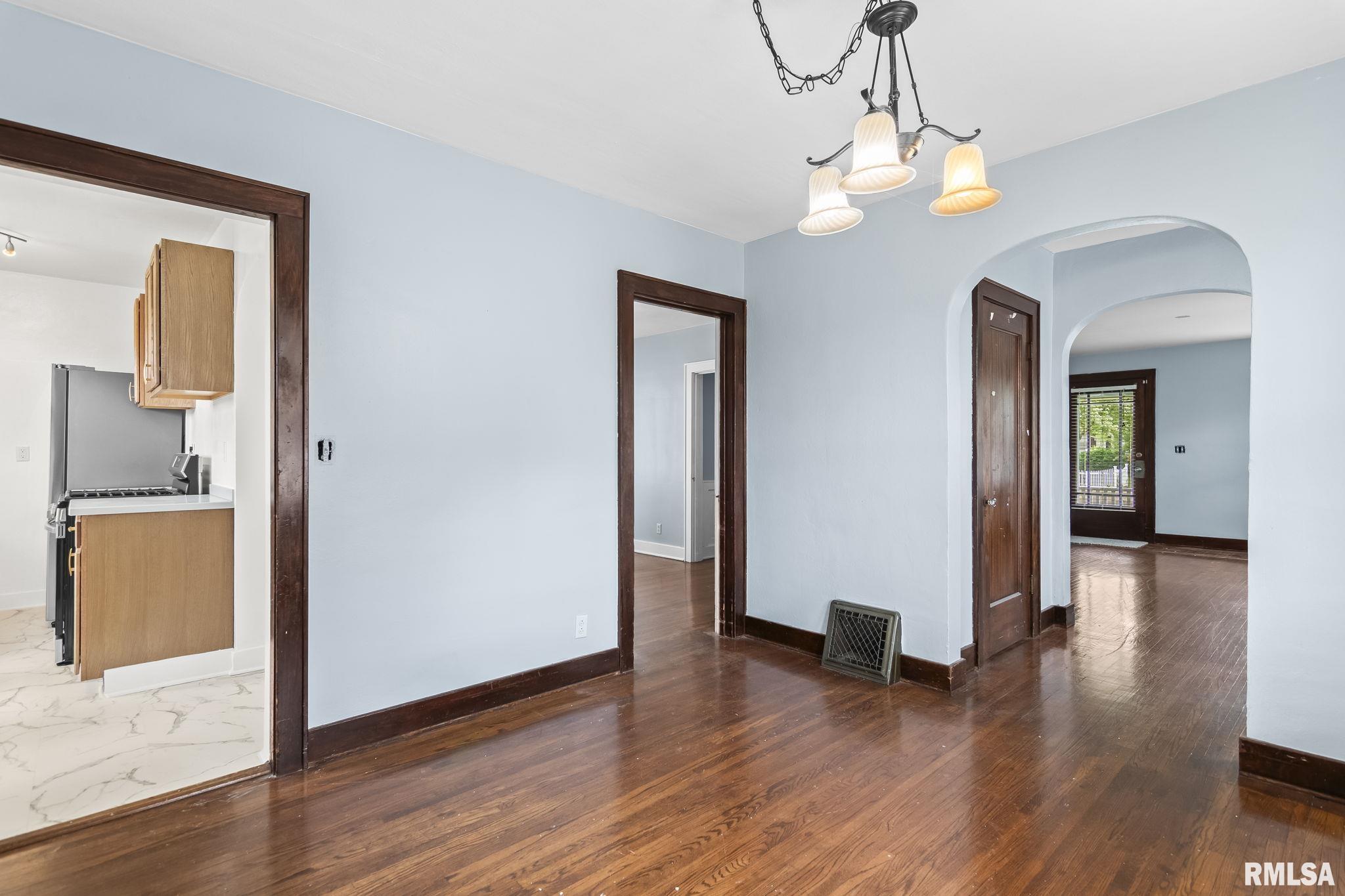 2101 S State Street, Springfield, Illinois image 15