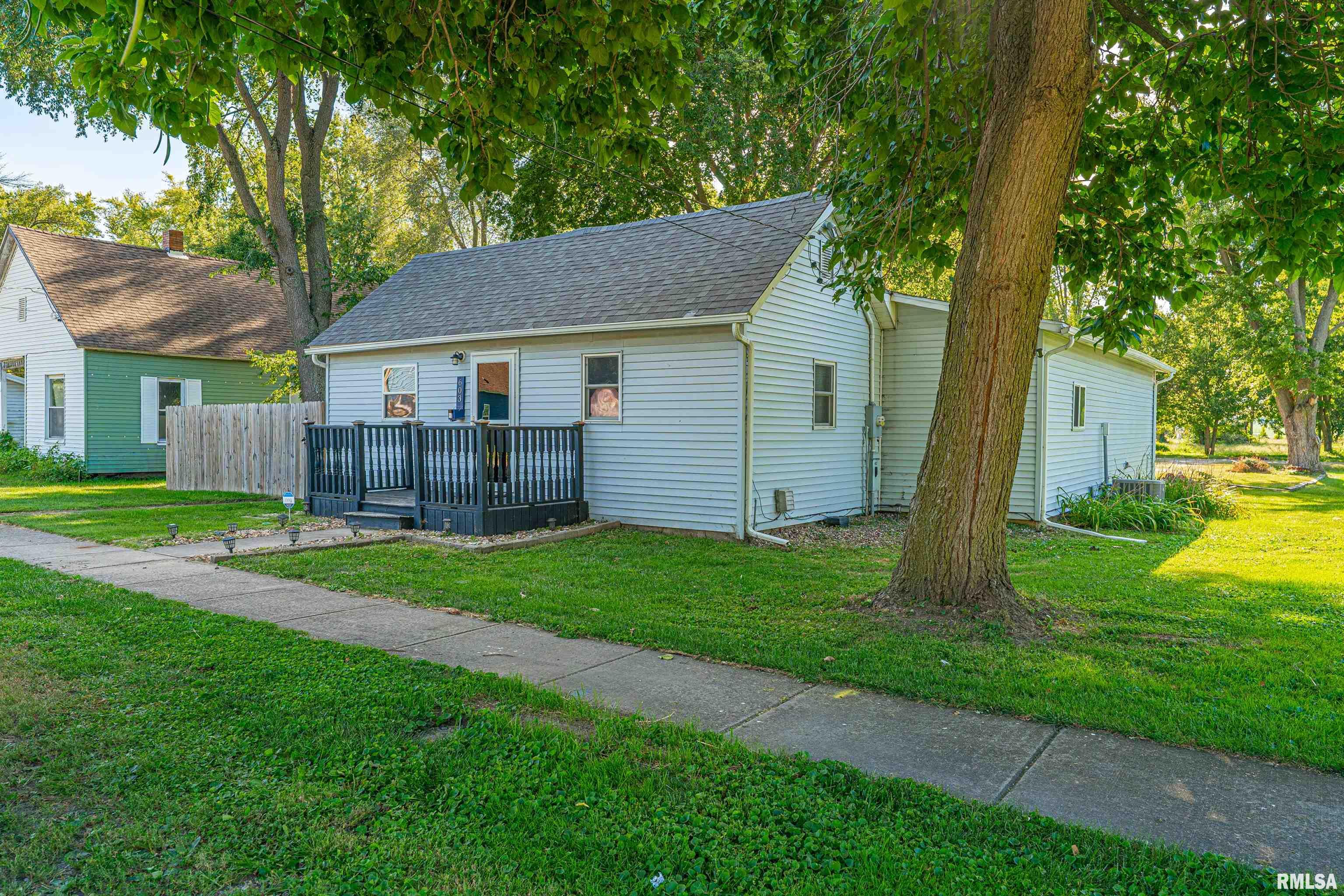 603 N MADISON Street