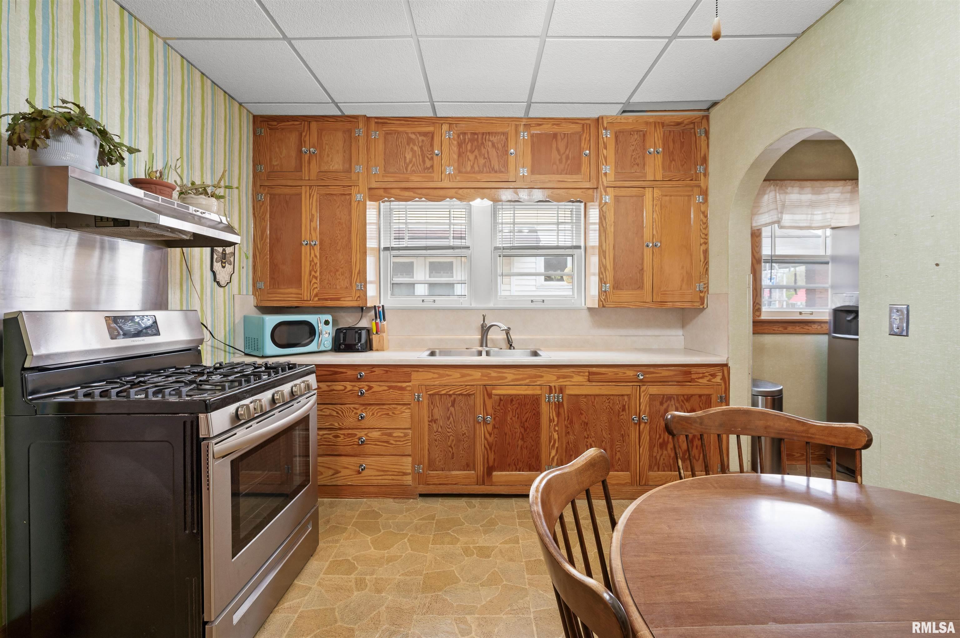 1917 W Callender Avenue, West Peoria, Illinois image 16