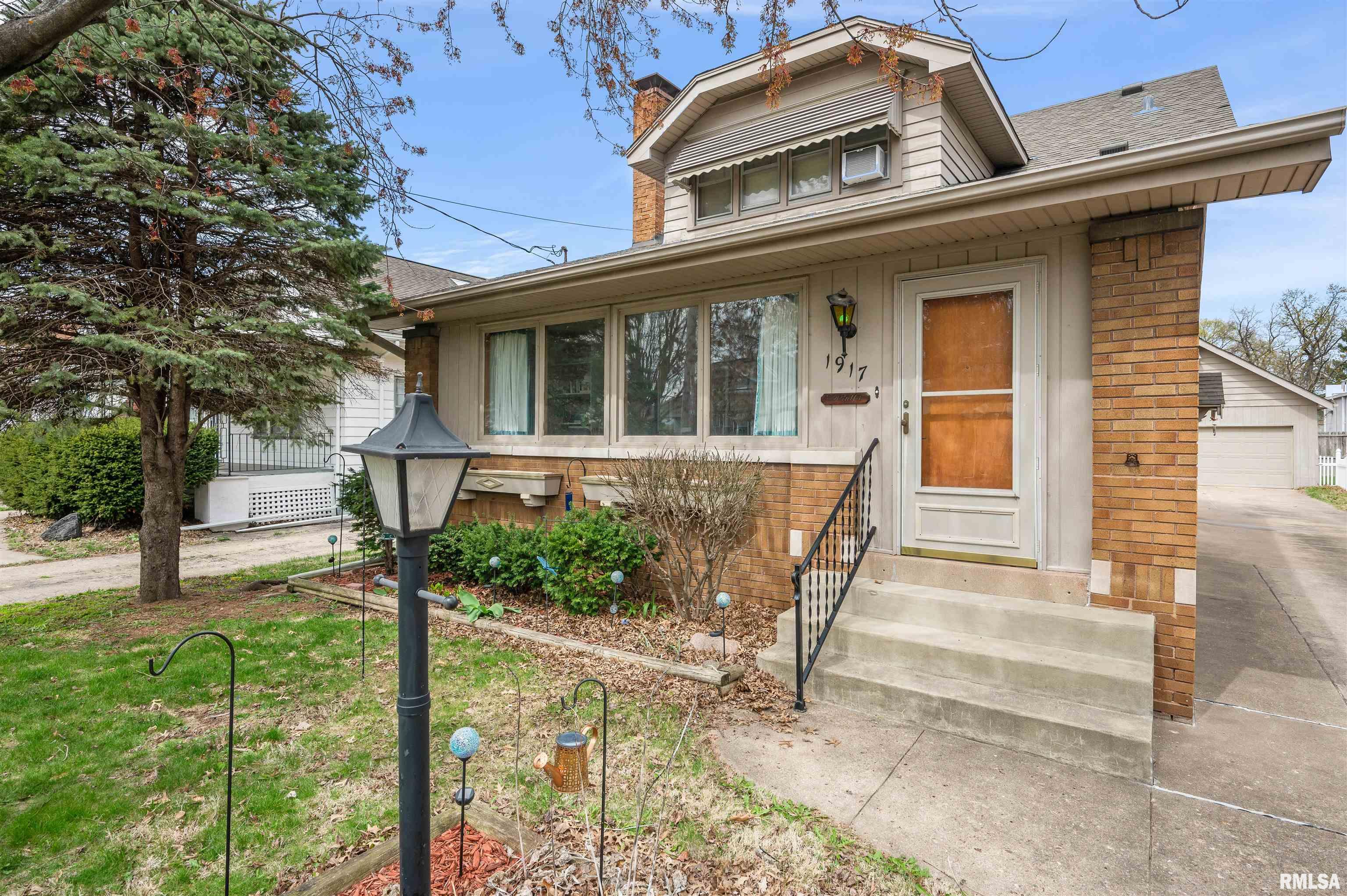 1917 W Callender Avenue, West Peoria, Illinois image 1