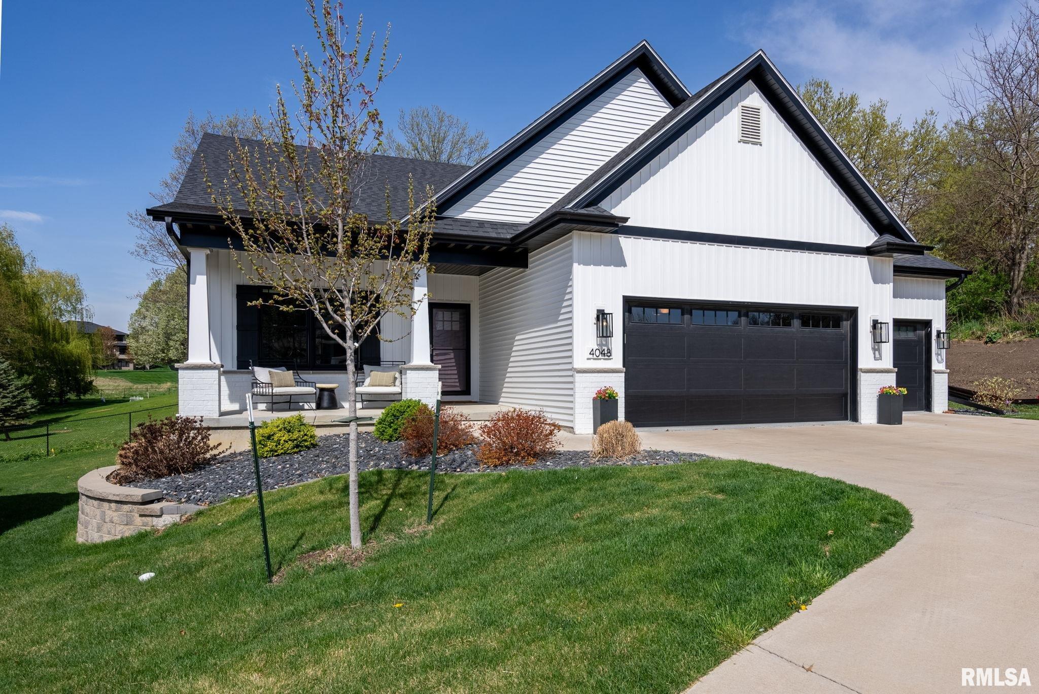 4048 Meadowlark Court, Bettendorf, Iowa image 2