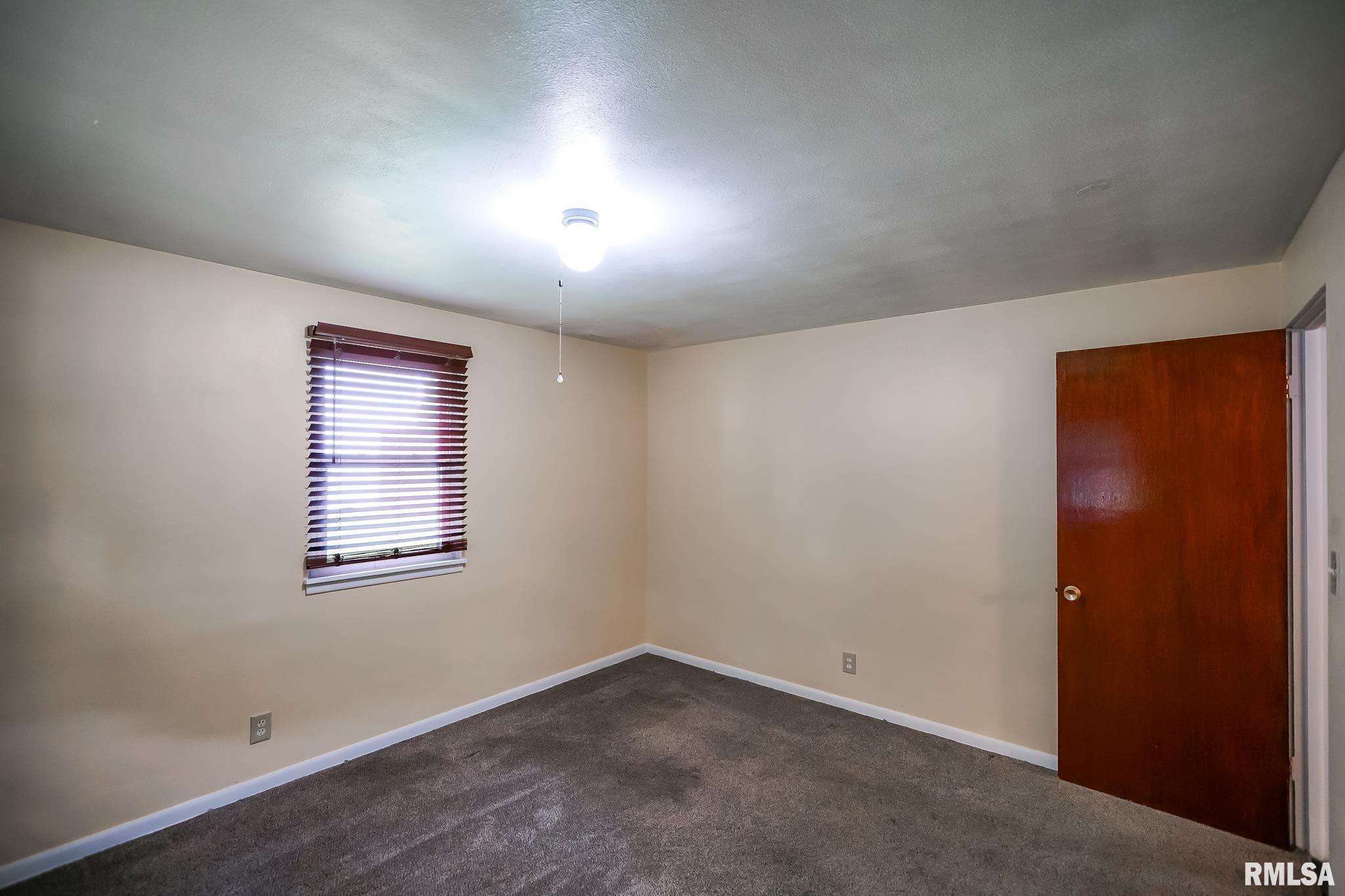 2910 W Scenic Drive, Peoria, Illinois image 25