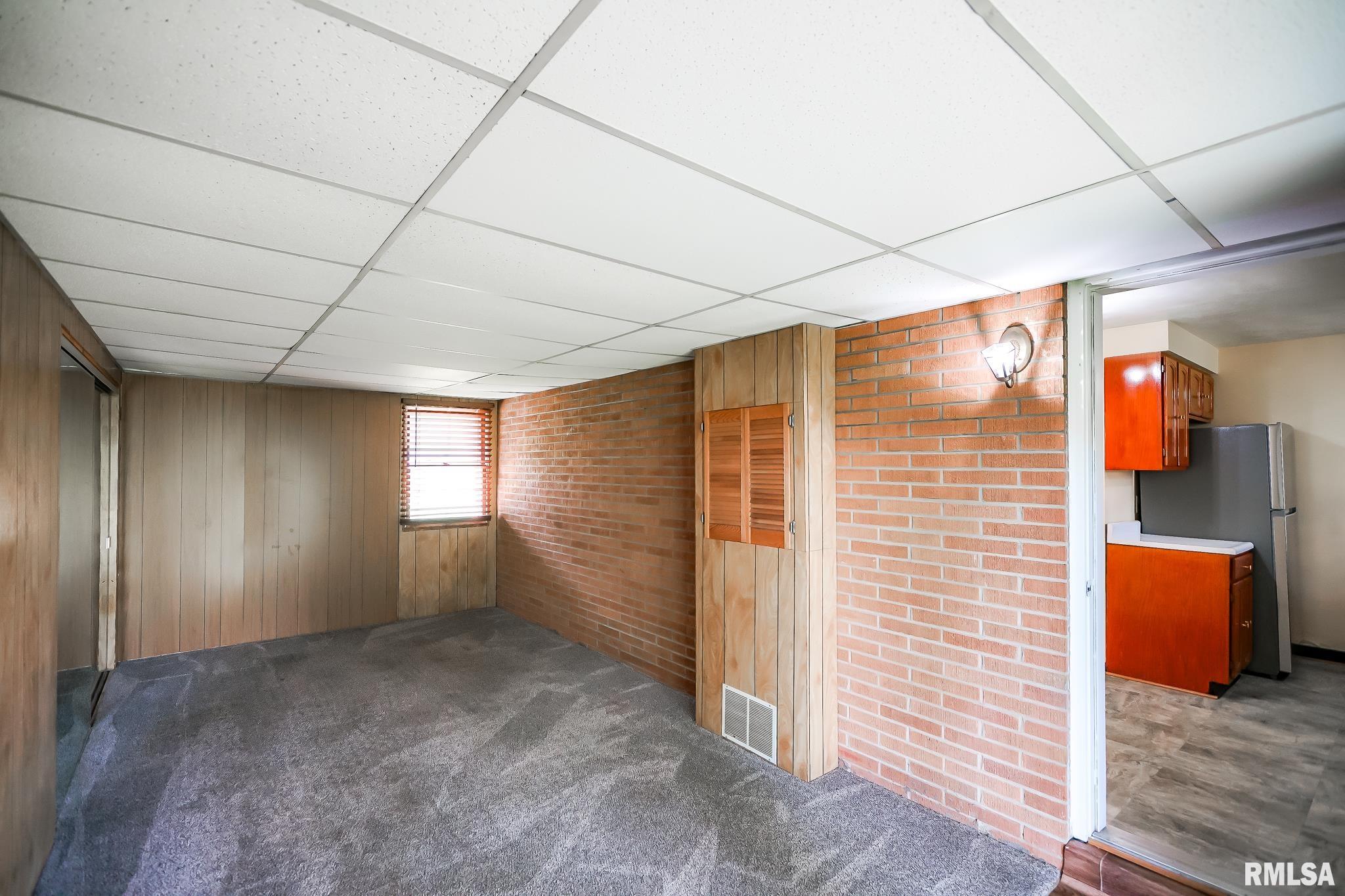 2910 W Scenic Drive, Peoria, Illinois image 17