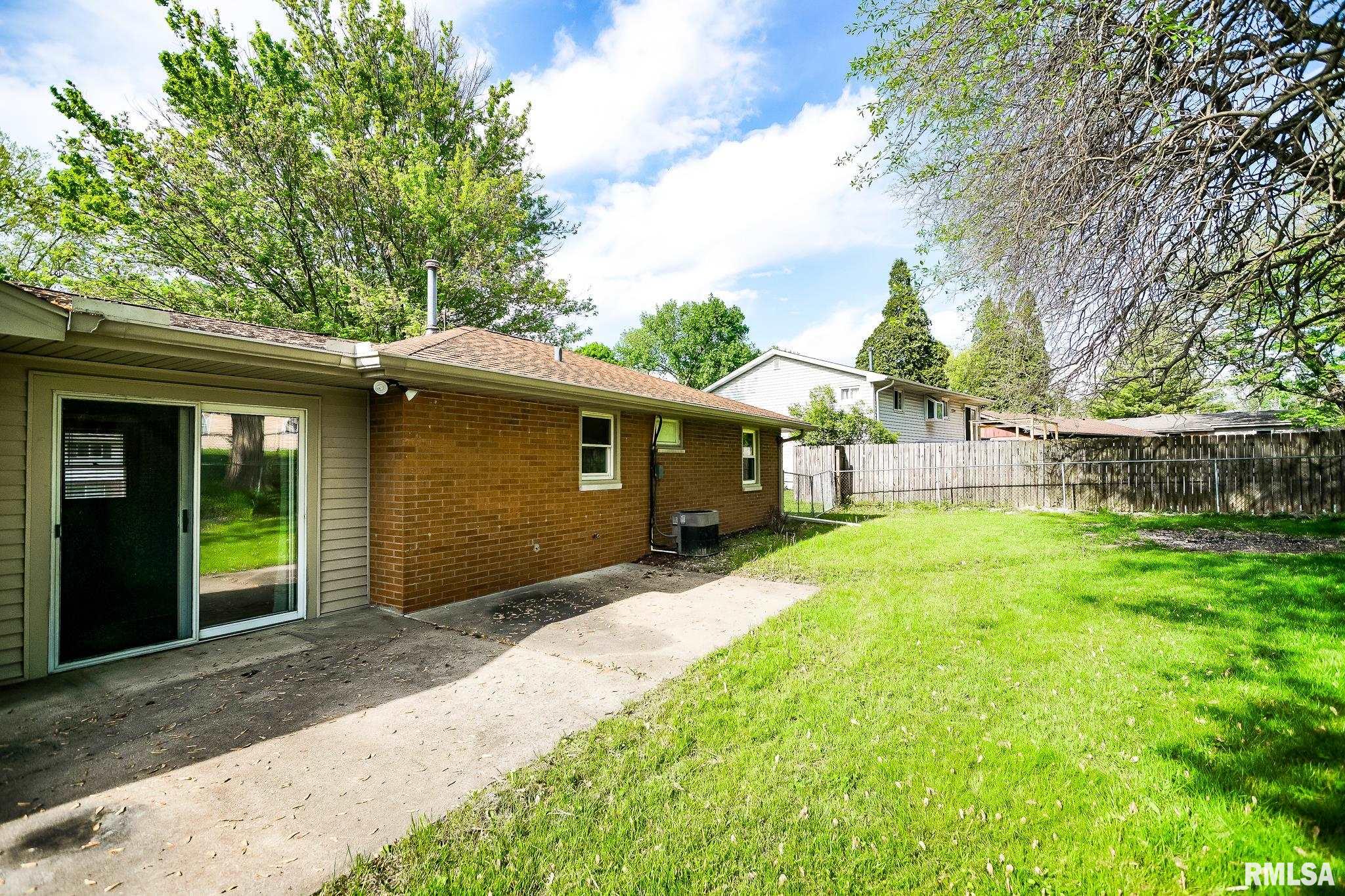 2910 W Scenic Drive, Peoria, Illinois image 38