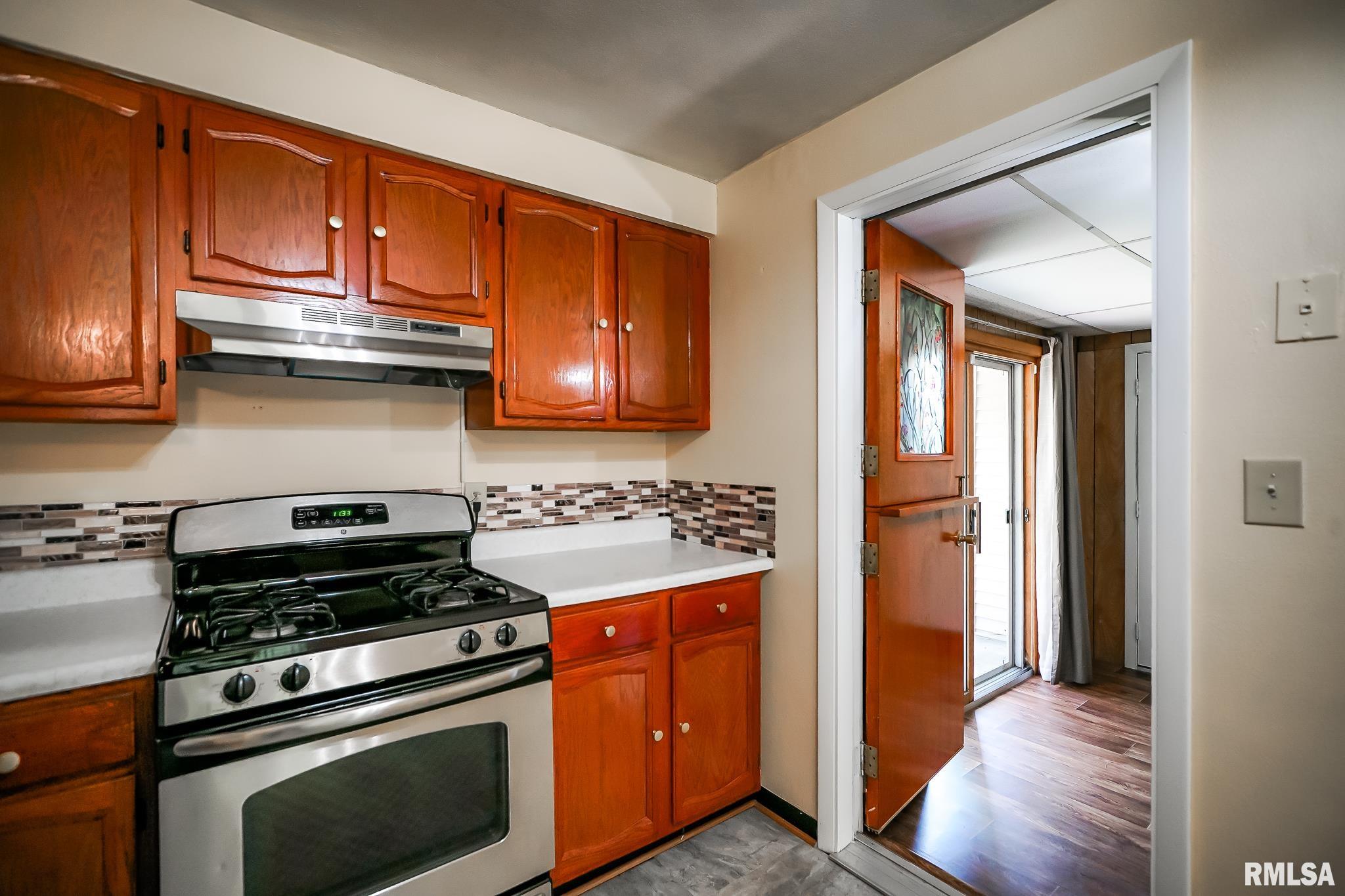 2910 W Scenic Drive, Peoria, Illinois image 15