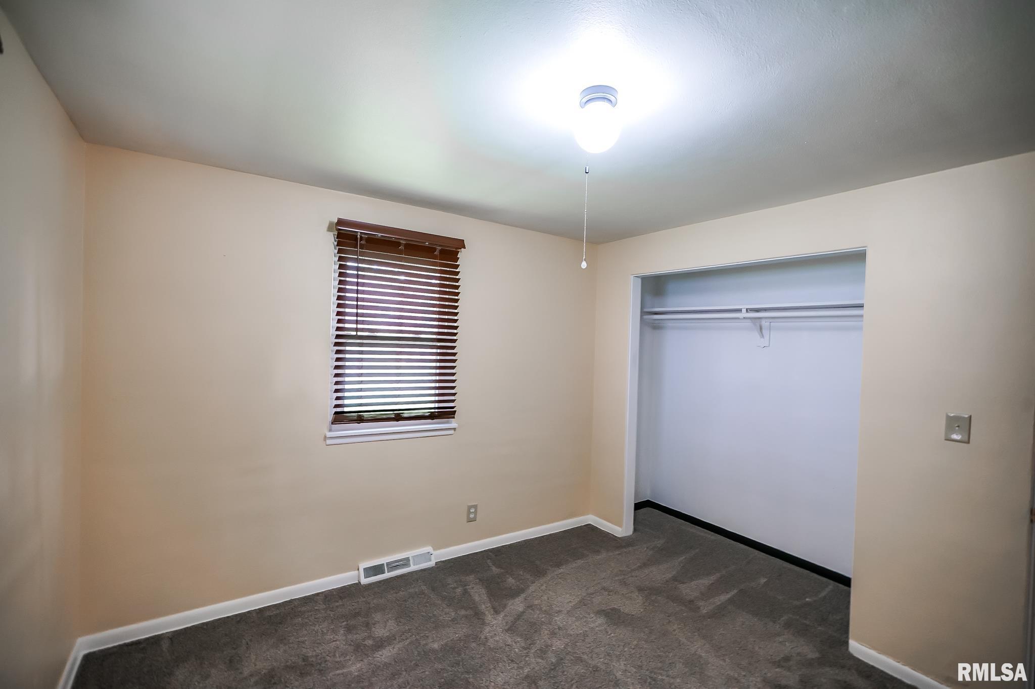 2910 W Scenic Drive, Peoria, Illinois image 28