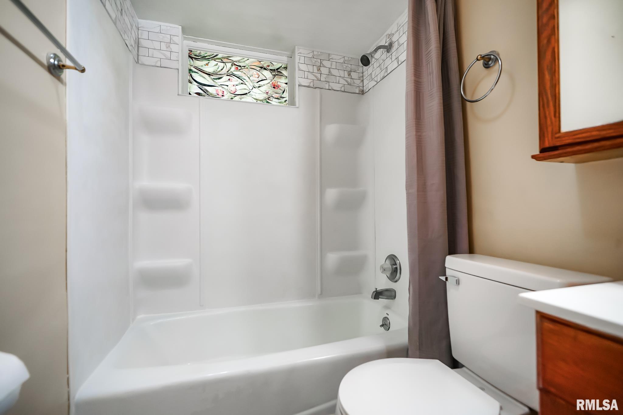 2910 W Scenic Drive, Peoria, Illinois image 32