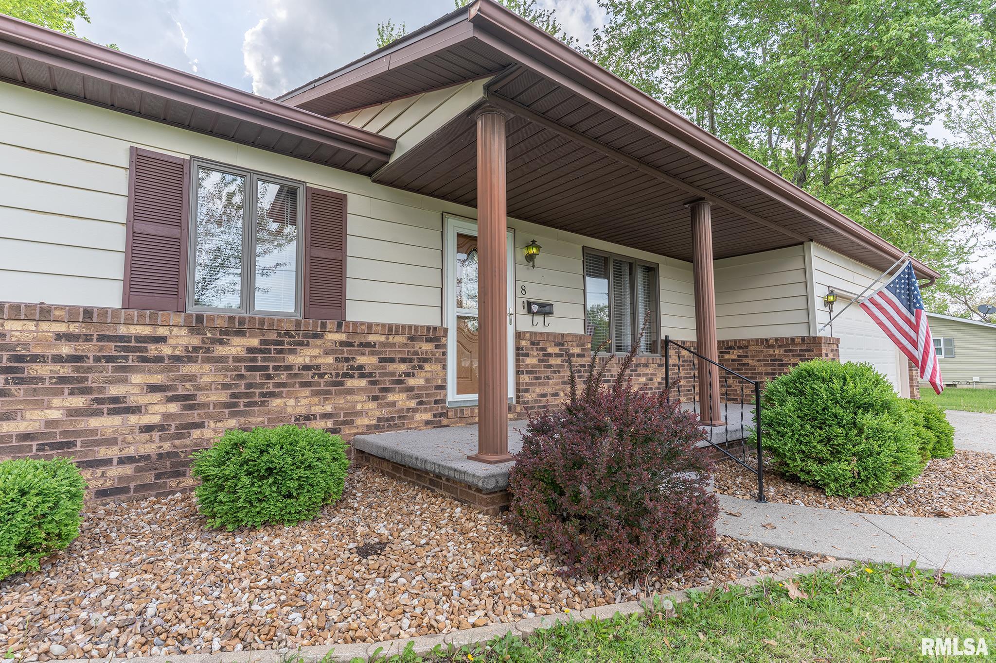 8 Mitchell Drive, Wayne City, Illinois image 36