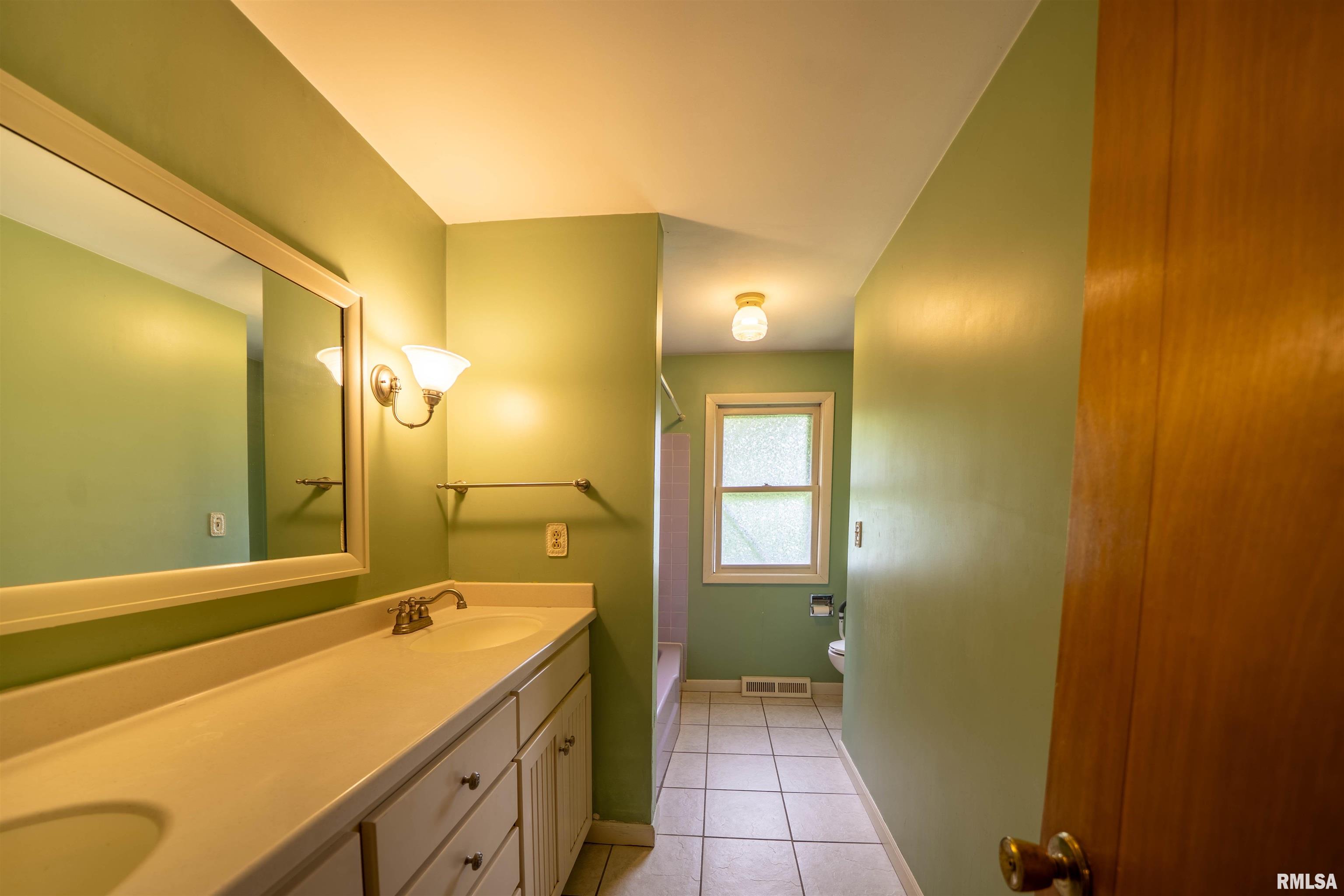 23907 Veterans Road, Morton, Illinois image 24