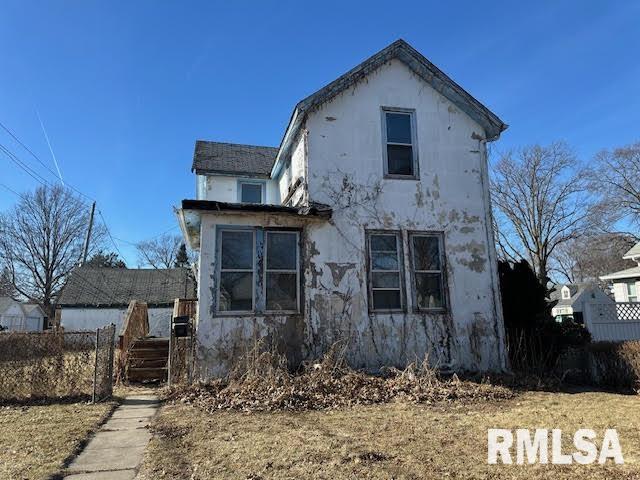 2822 Harrison Street, Davenport, Iowa image 1