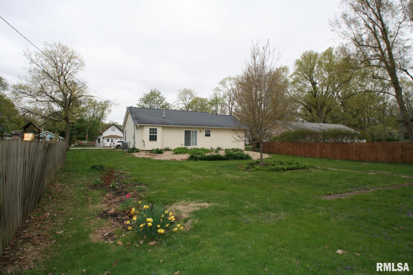406 N Minier Avenue, Minier, Illinois image 6