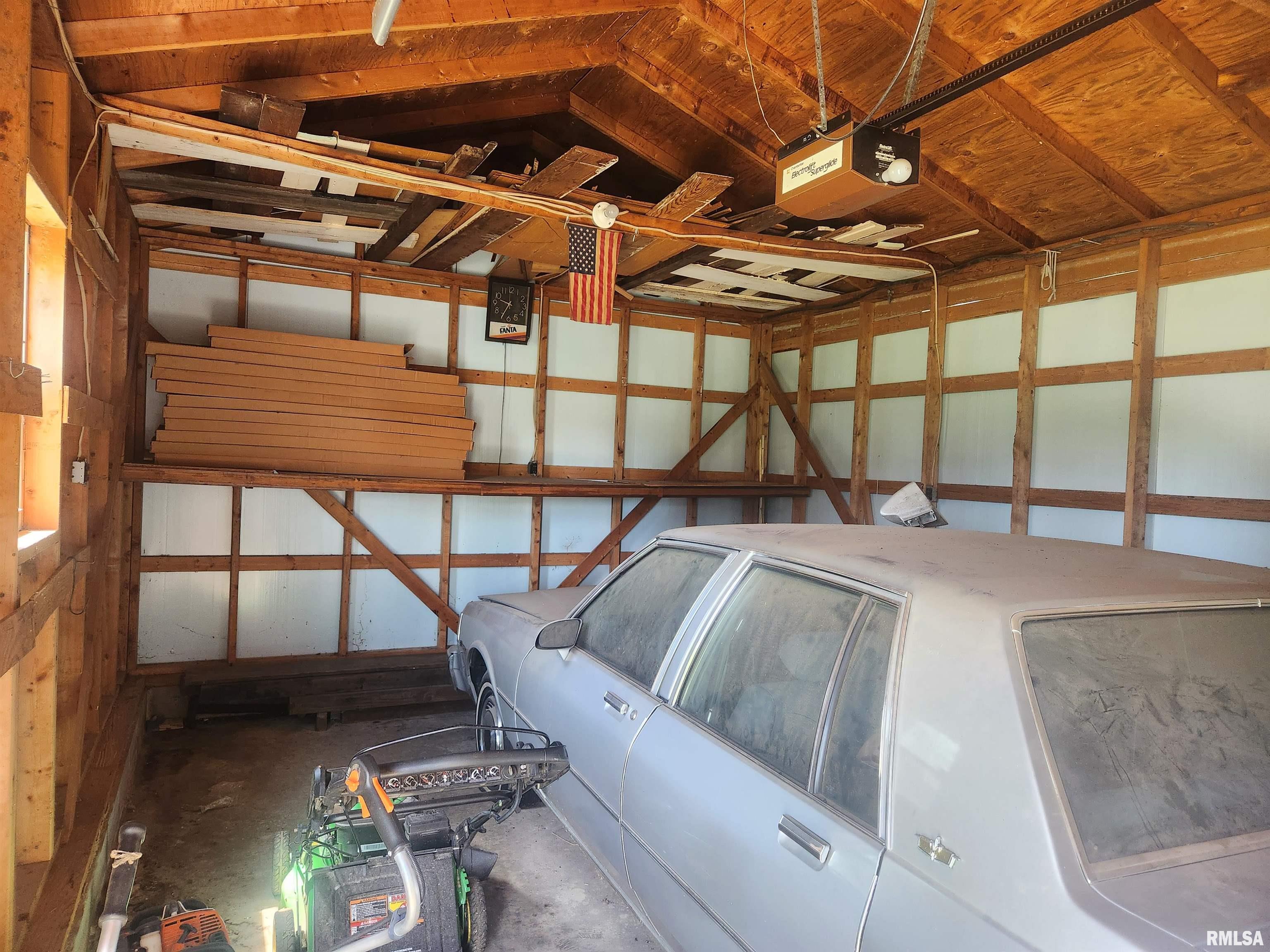 201 W Saint Louis Street, Pinckneyville, Illinois image 28