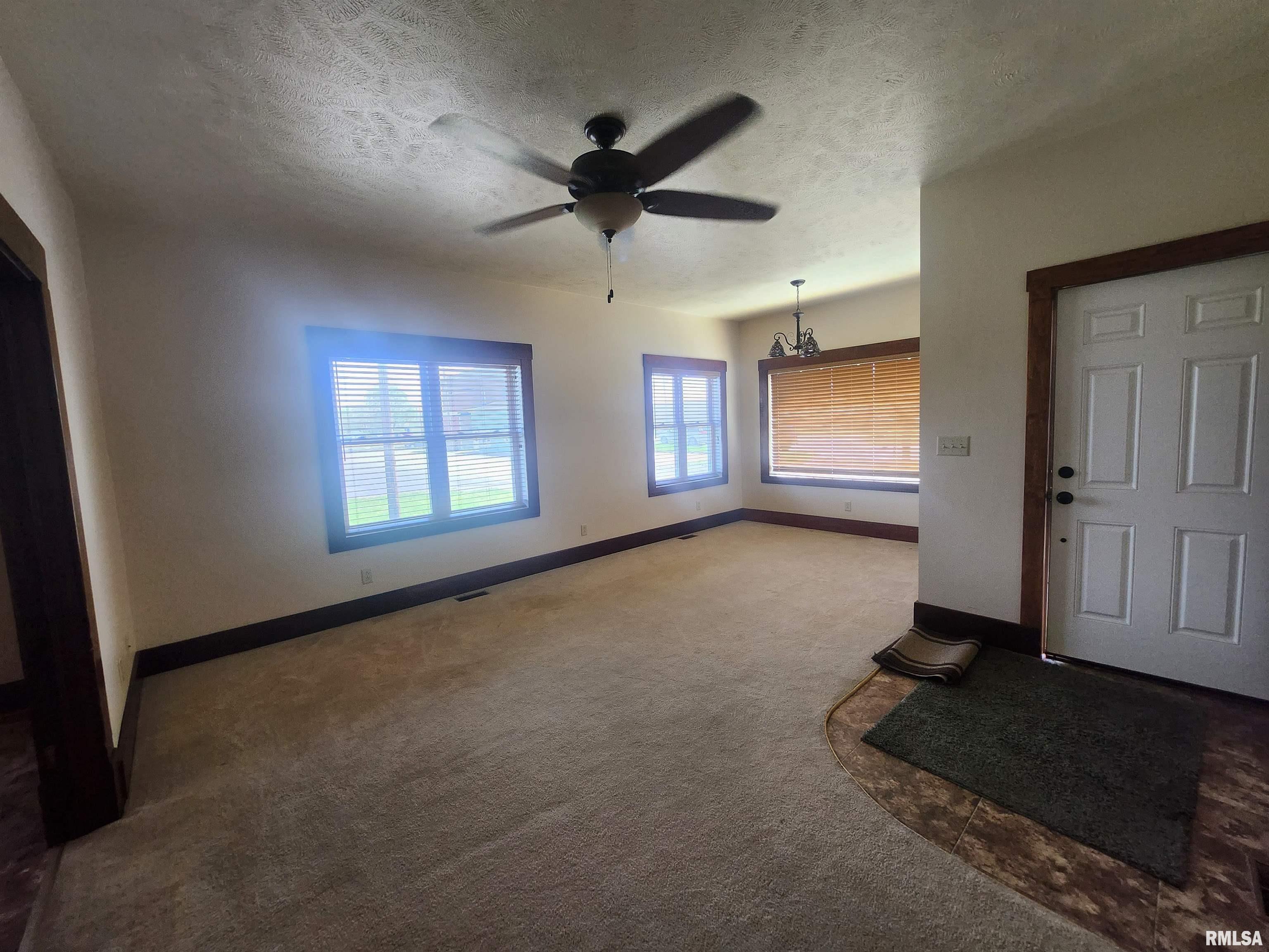 201 W Saint Louis Street, Pinckneyville, Illinois image 17