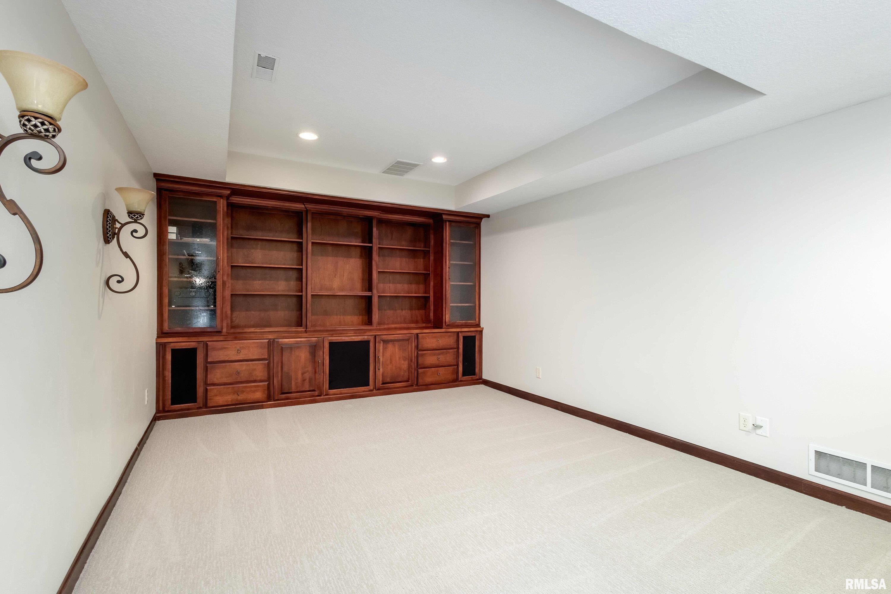 6800 Ridges Court, Bettendorf, Iowa image 49