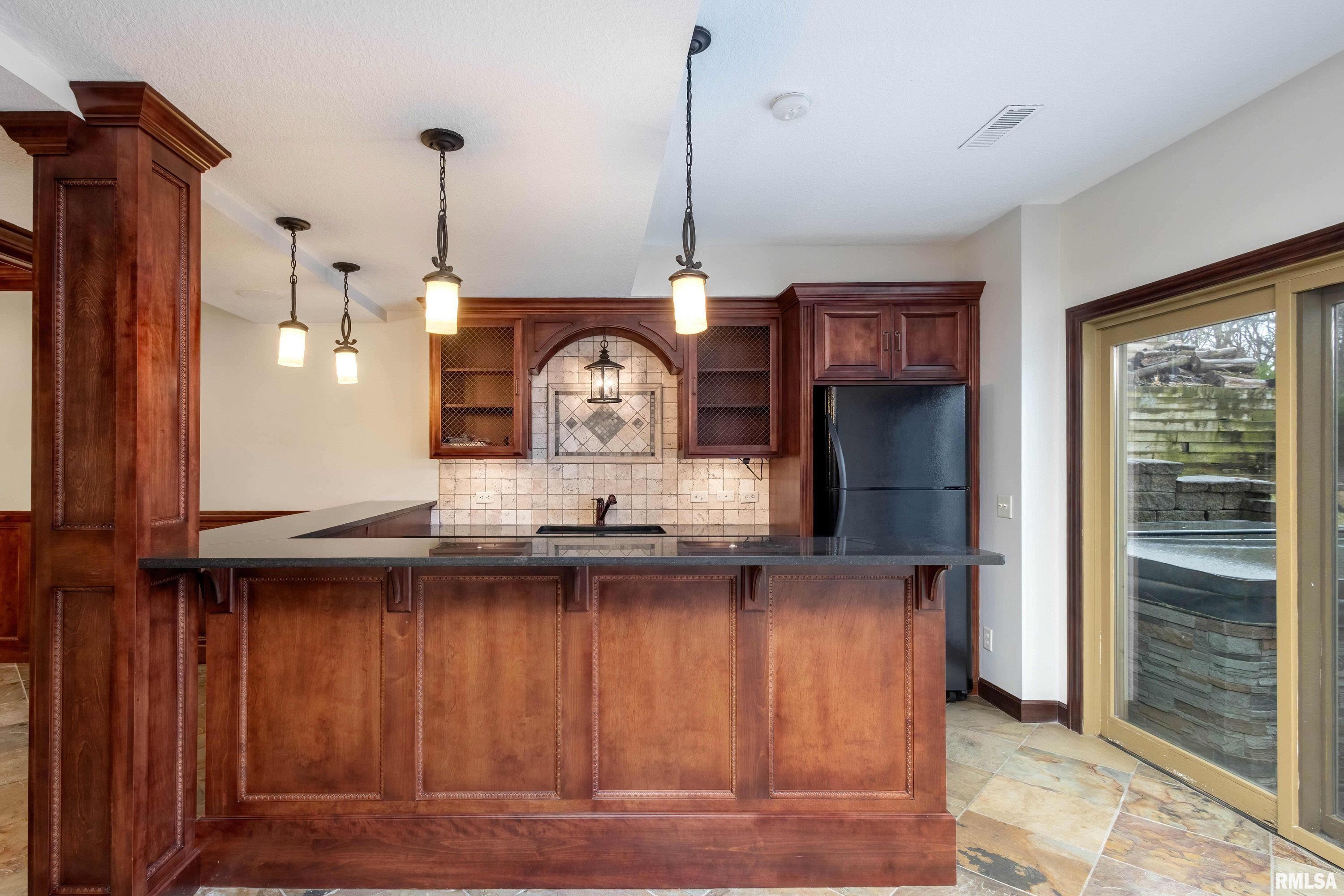 6800 Ridges Court, Bettendorf, Iowa image 43