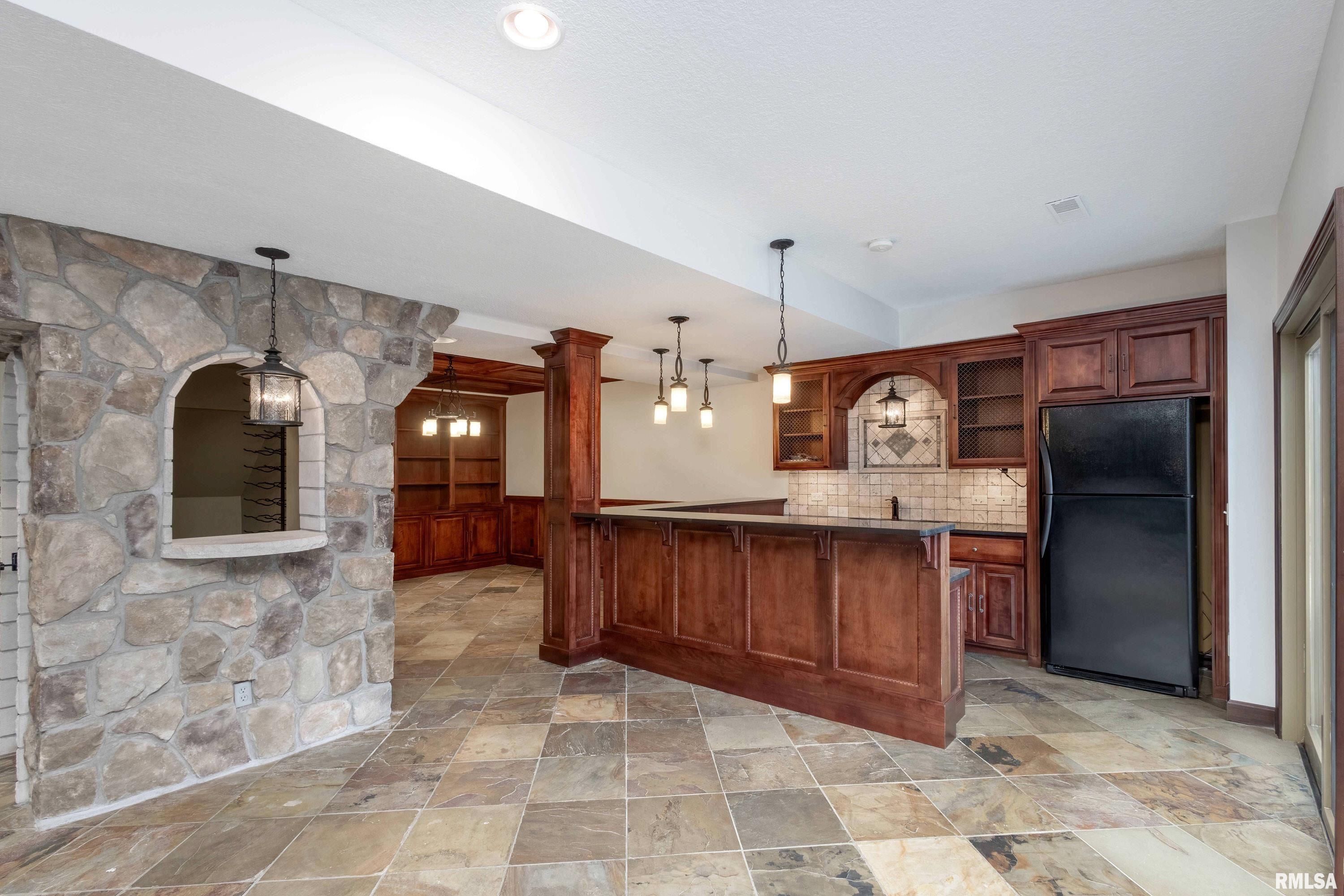6800 Ridges Court, Bettendorf, Iowa image 44