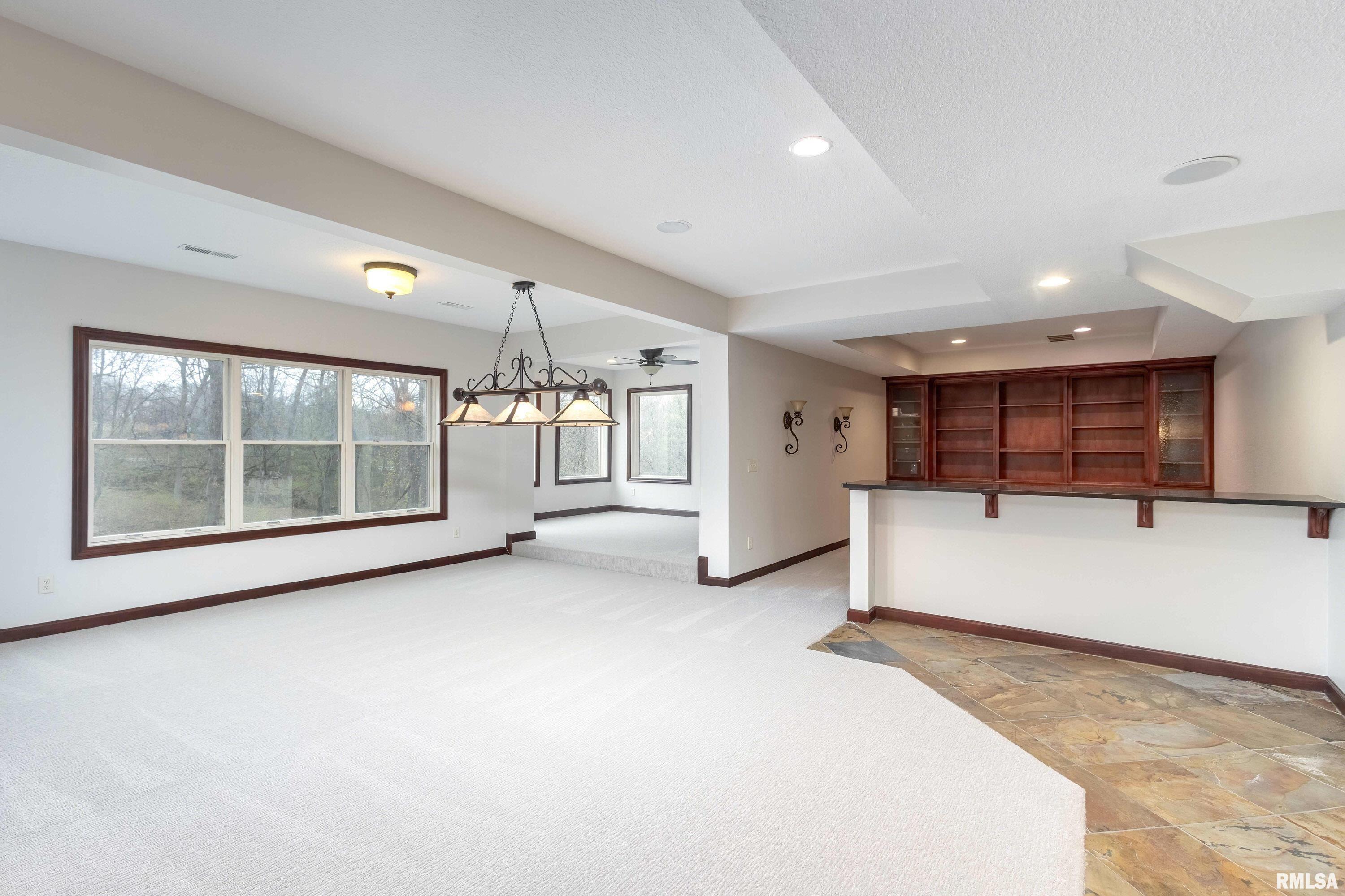 6800 Ridges Court, Bettendorf, Iowa image 48