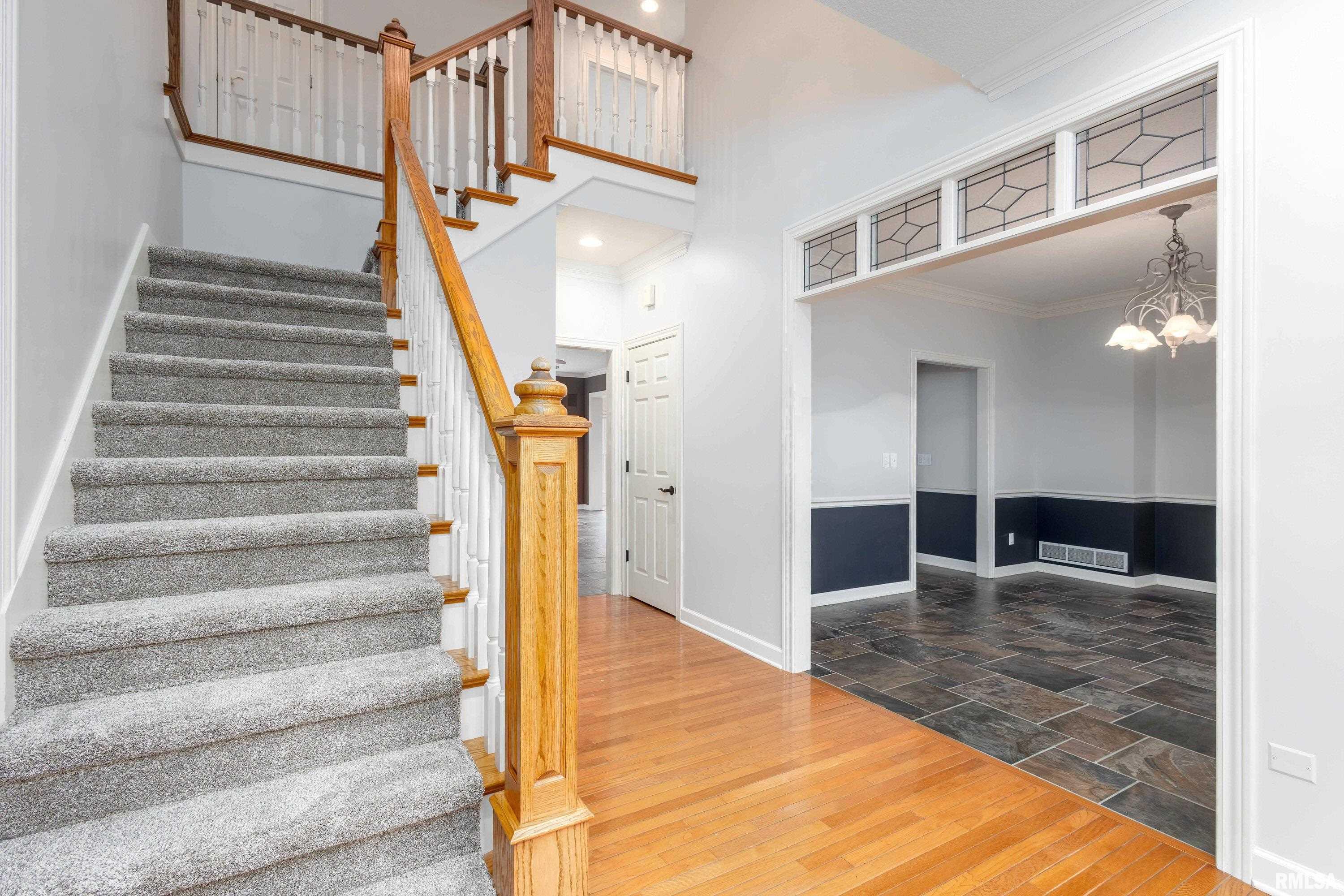 6800 Ridges Court, Bettendorf, Iowa image 3