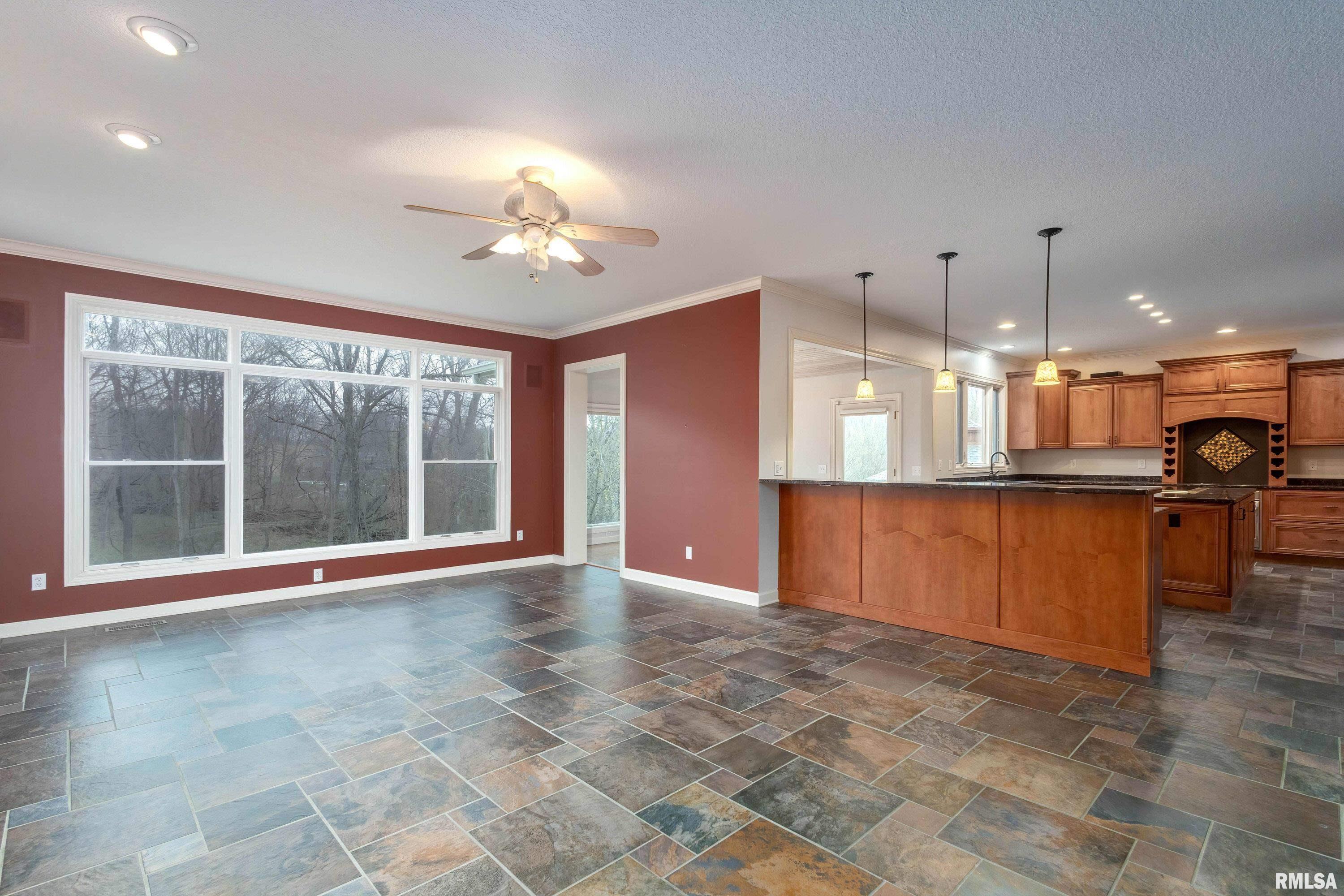 6800 Ridges Court, Bettendorf, Iowa image 13