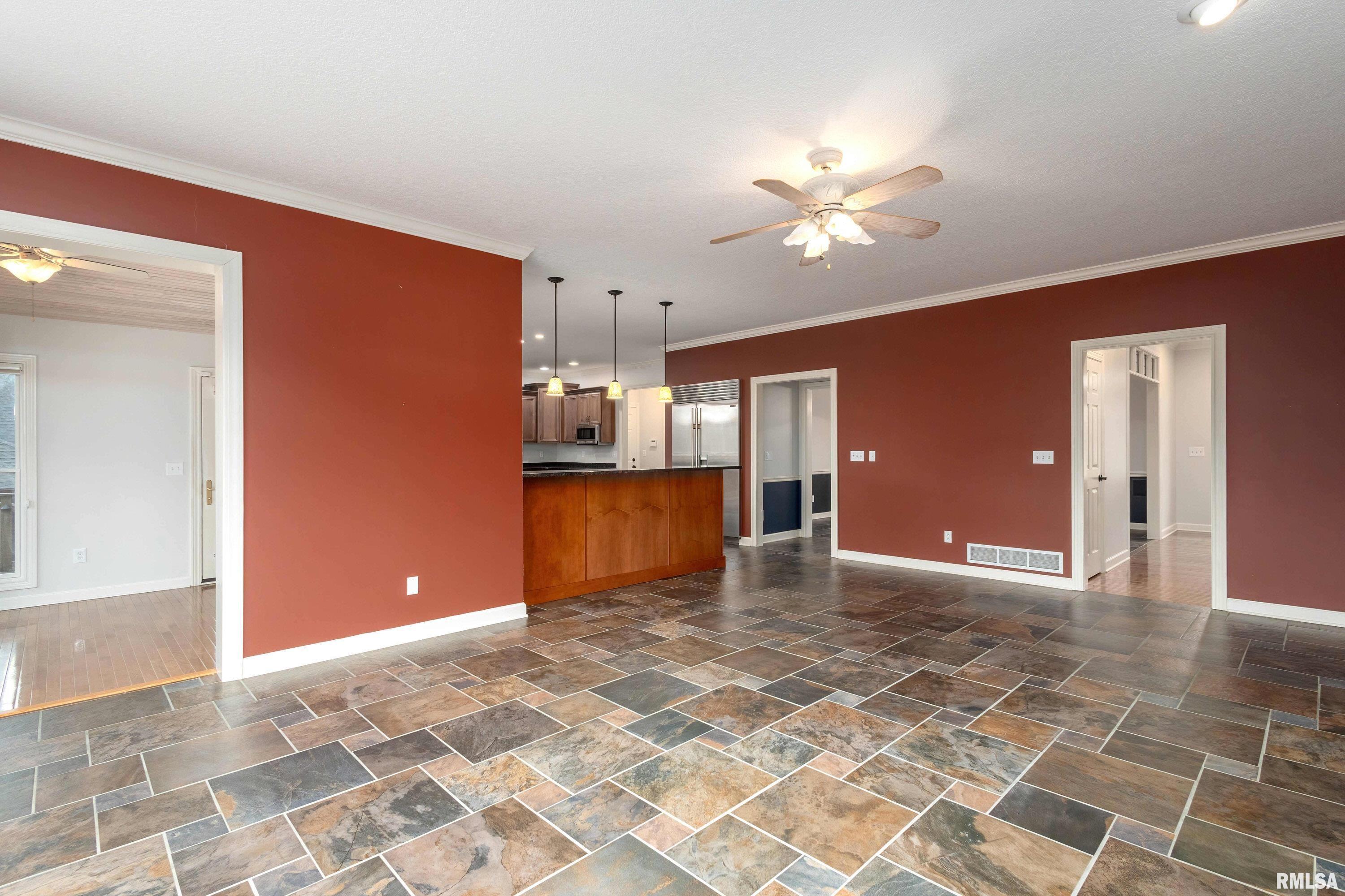6800 Ridges Court, Bettendorf, Iowa image 15
