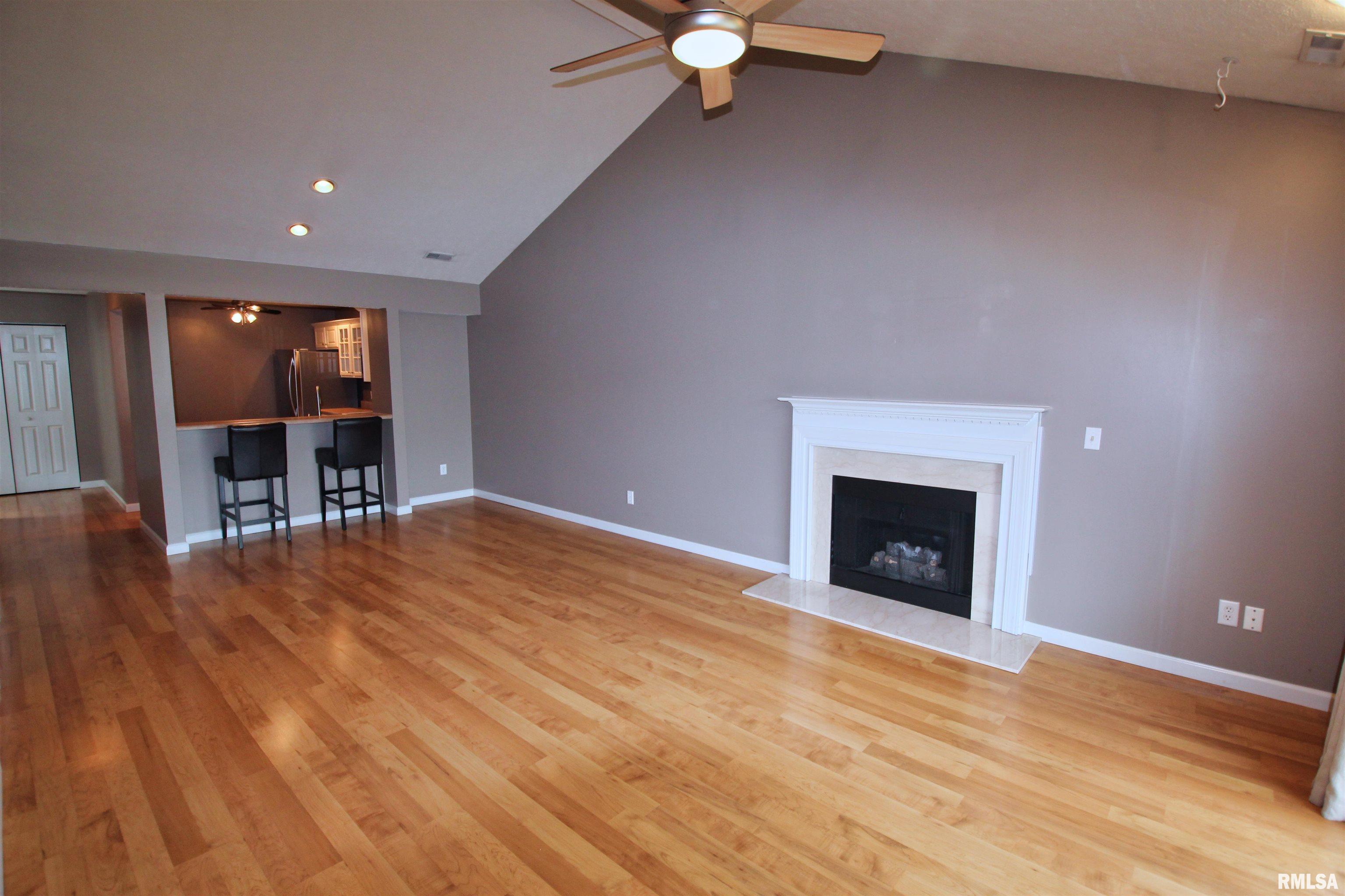 4507 N Thornhill Drive #203C, Peoria, Illinois image 8