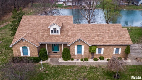 Homes For Sale - 15052 Eastland Road<br/> Williamson County, Marion, IL 62959