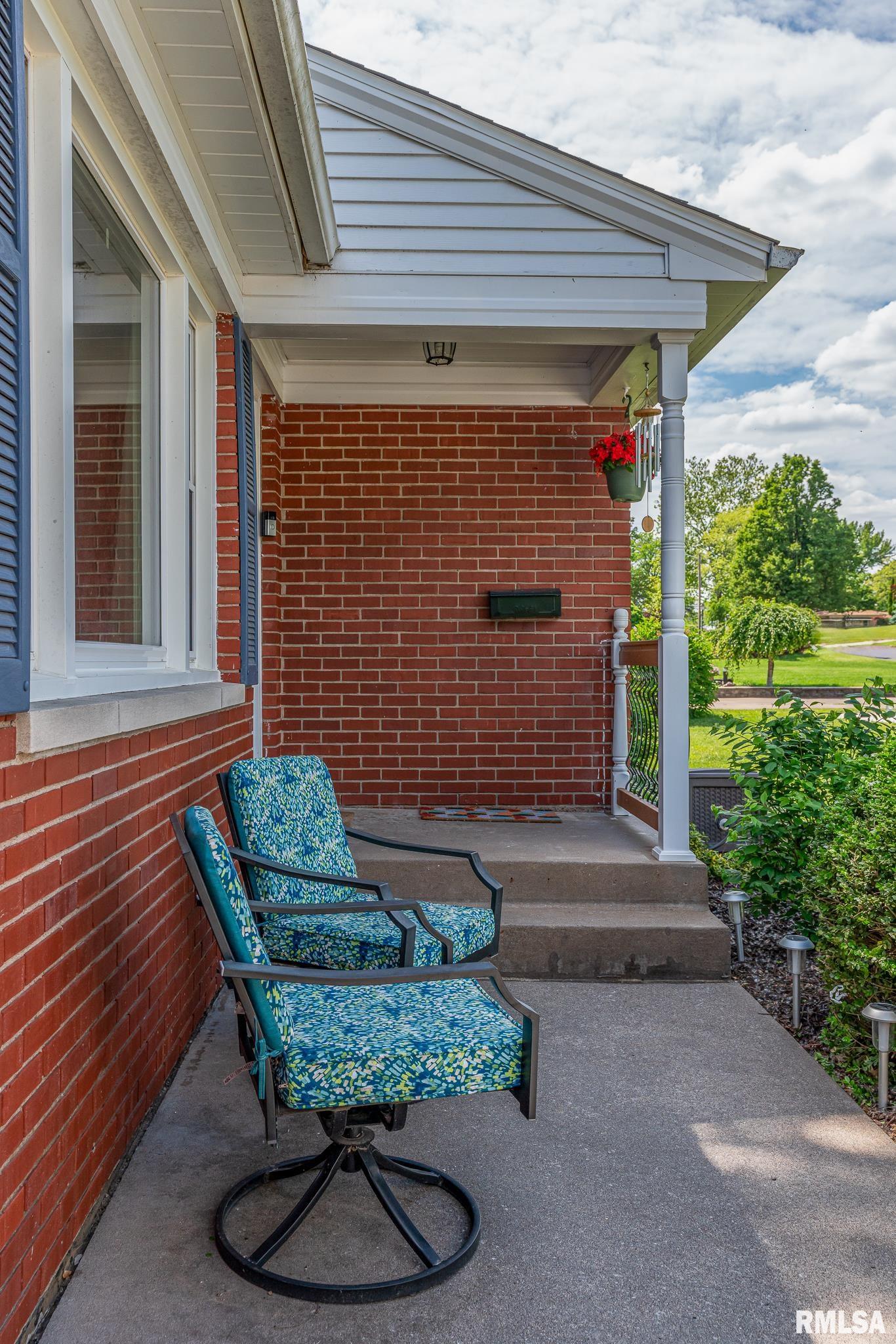 2526 35th Avenue, Rock Island, Illinois image 3