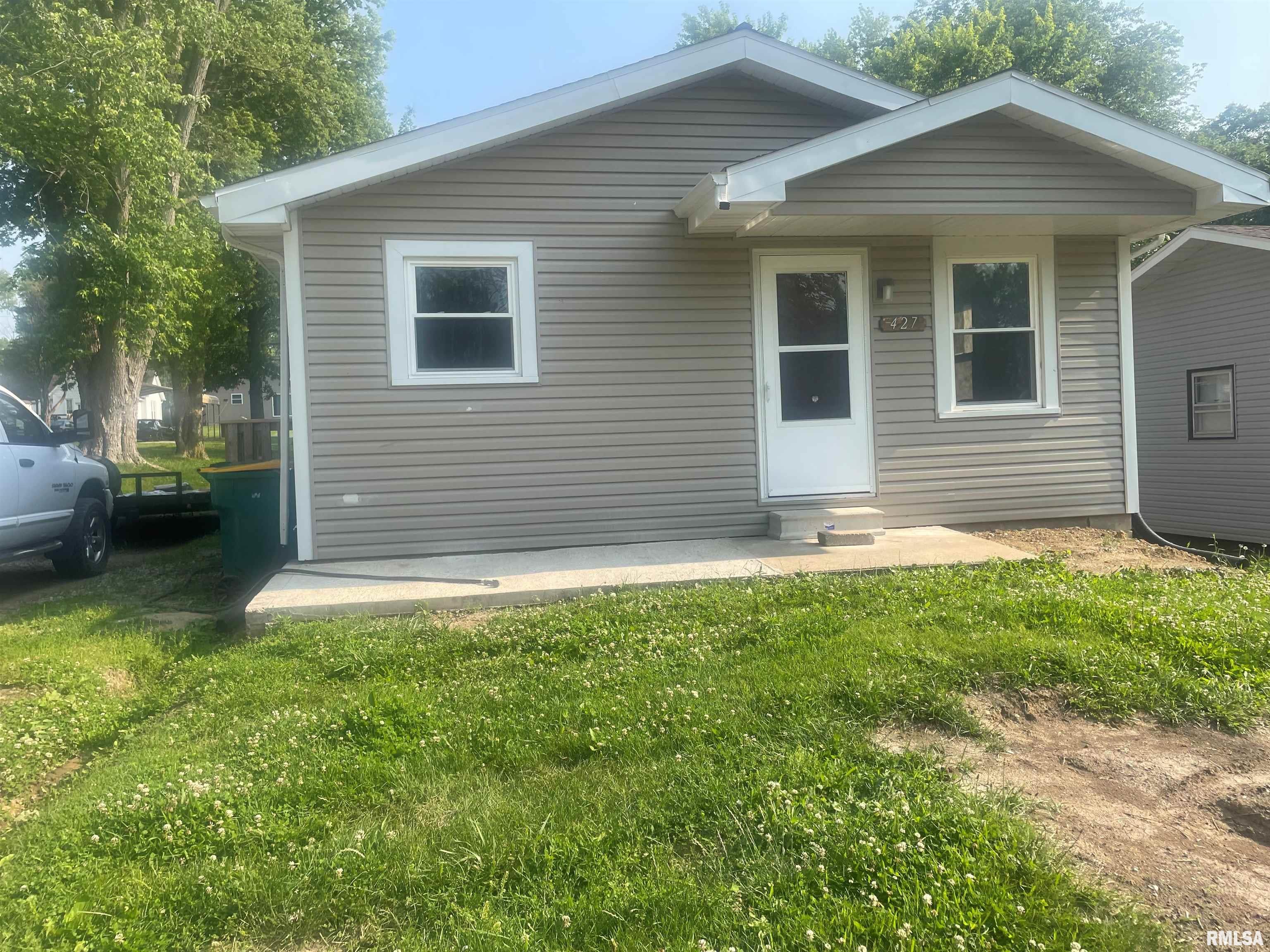 427 W Orchard Street, Macomb, Illinois image 1