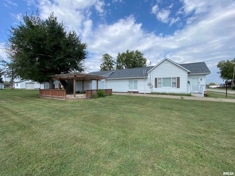 Homes For Sale - 946 S 7th Avenue<br/> Fulton County, Canton, IL 61520