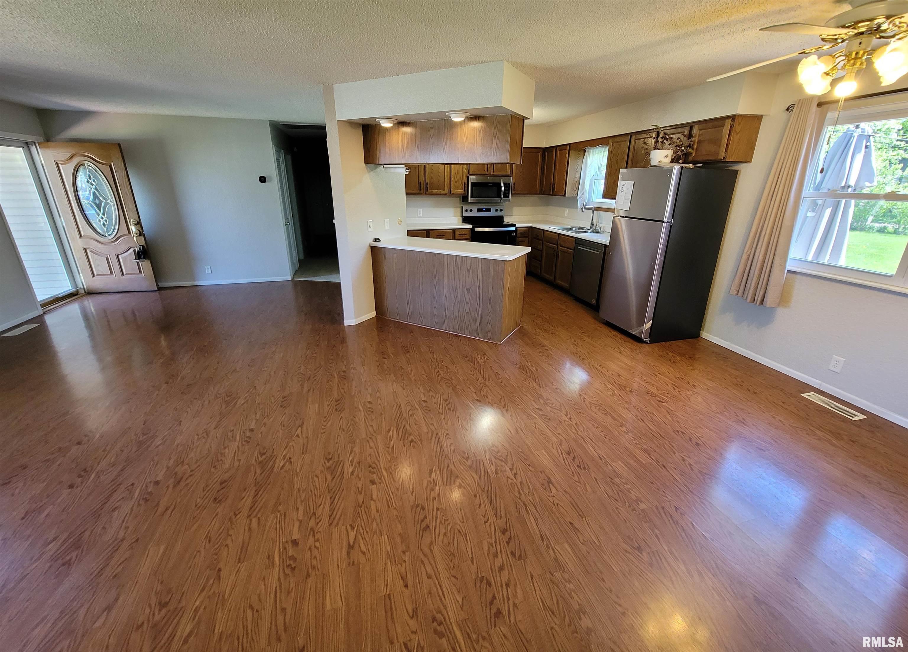 106 Woodland Drive, Salem, Illinois image 15