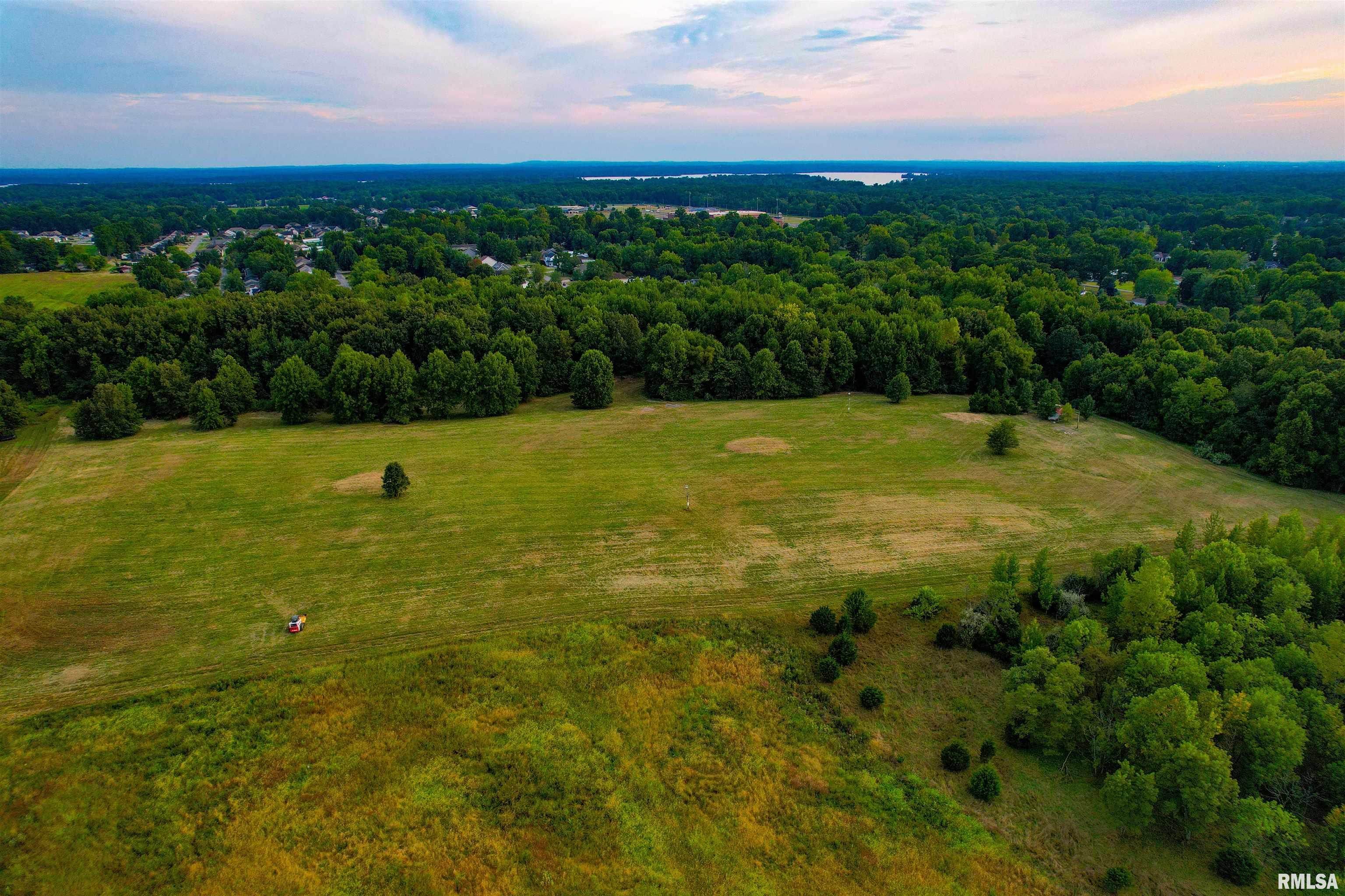 200 Quail Run, Carterville, Illinois image 11