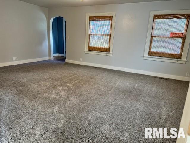 11 Jones Place, Jacksonville, Illinois image 2
