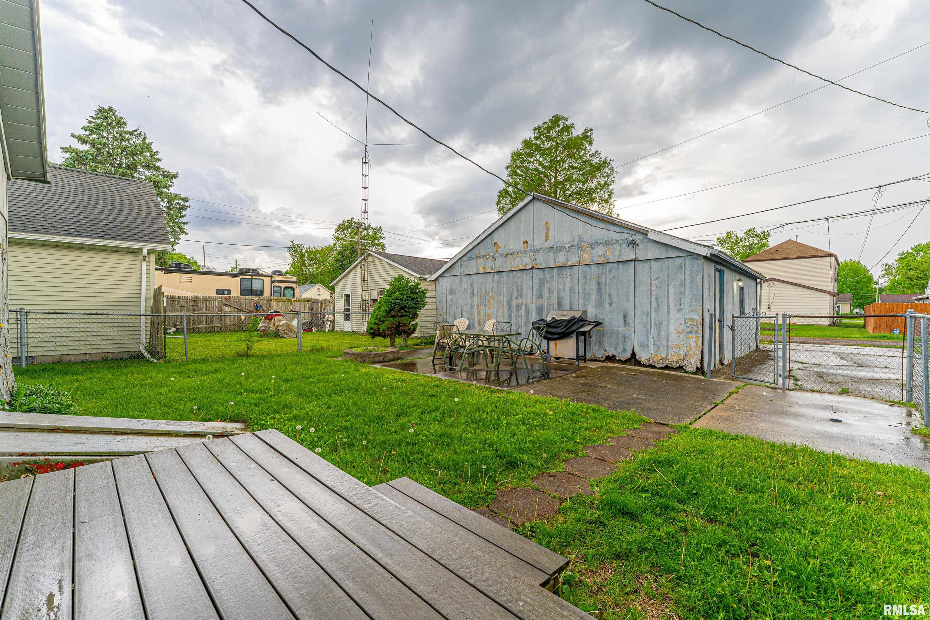 1203 N Logan Street, Lincoln, Illinois image 23