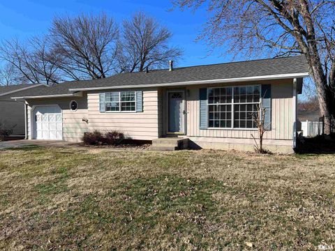 Homes For Sale - 3213 Harrison Street<br/> Quincy, IL 62301