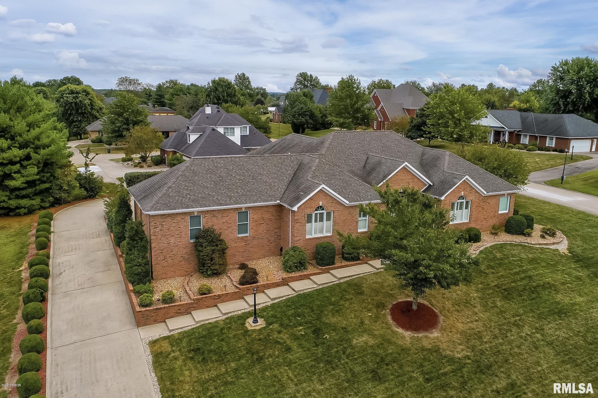 1303 Collins Lane, Marion, Illinois image 3