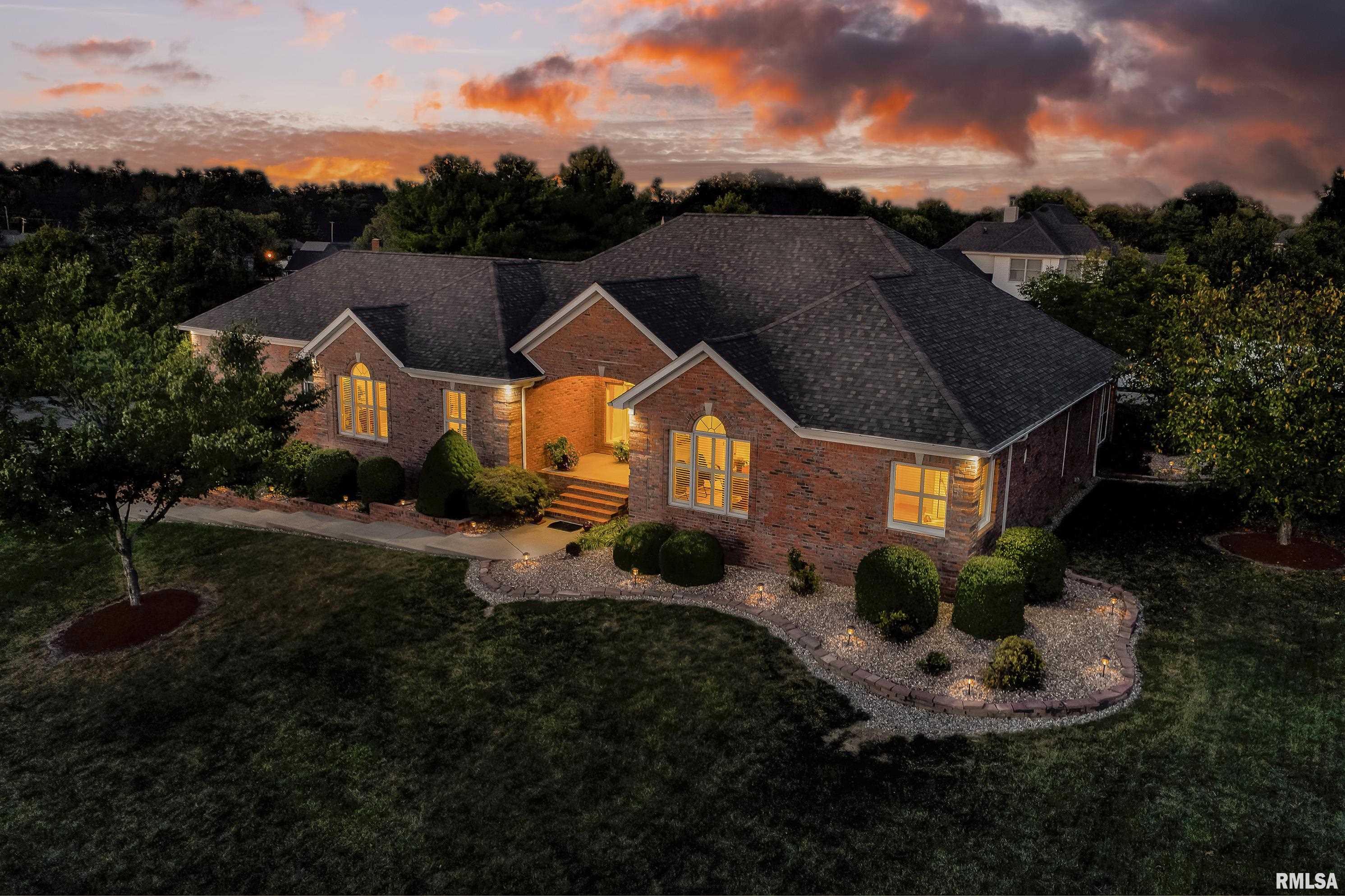 1303 Collins Lane, Marion, Illinois image 1
