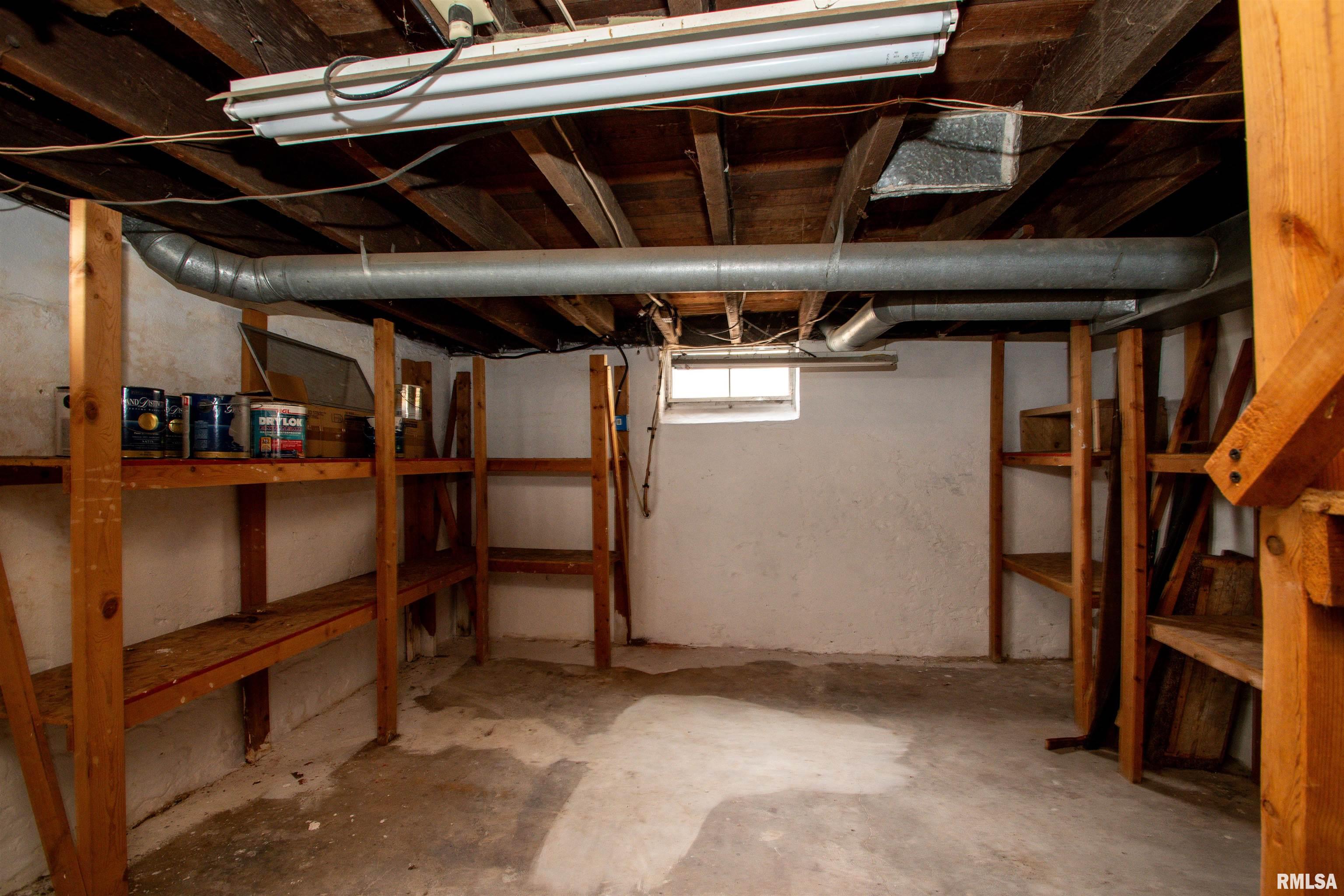 313 W Thomas Street, Toulon, Illinois image 33