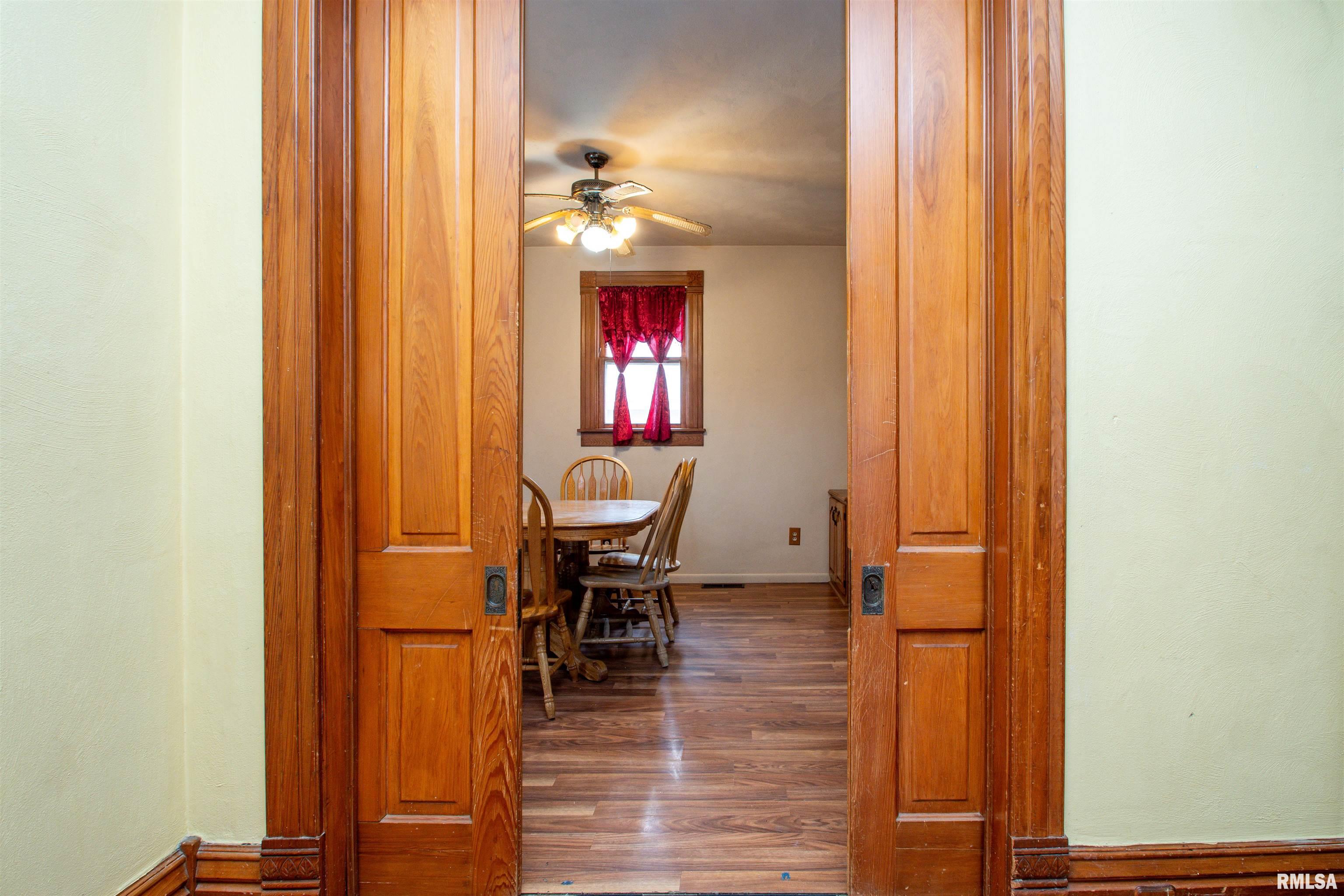 313 W Thomas Street, Toulon, Illinois image 11