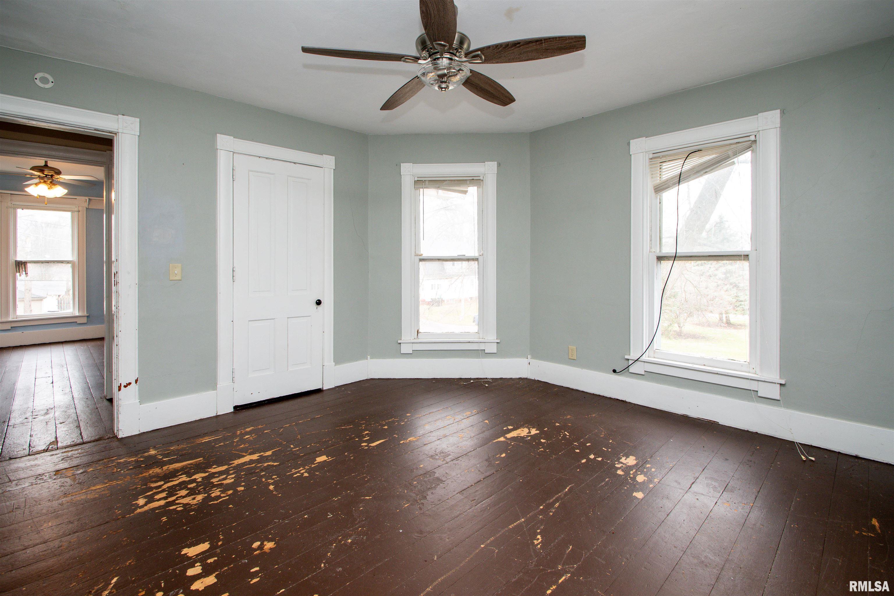 313 W Thomas Street, Toulon, Illinois image 28