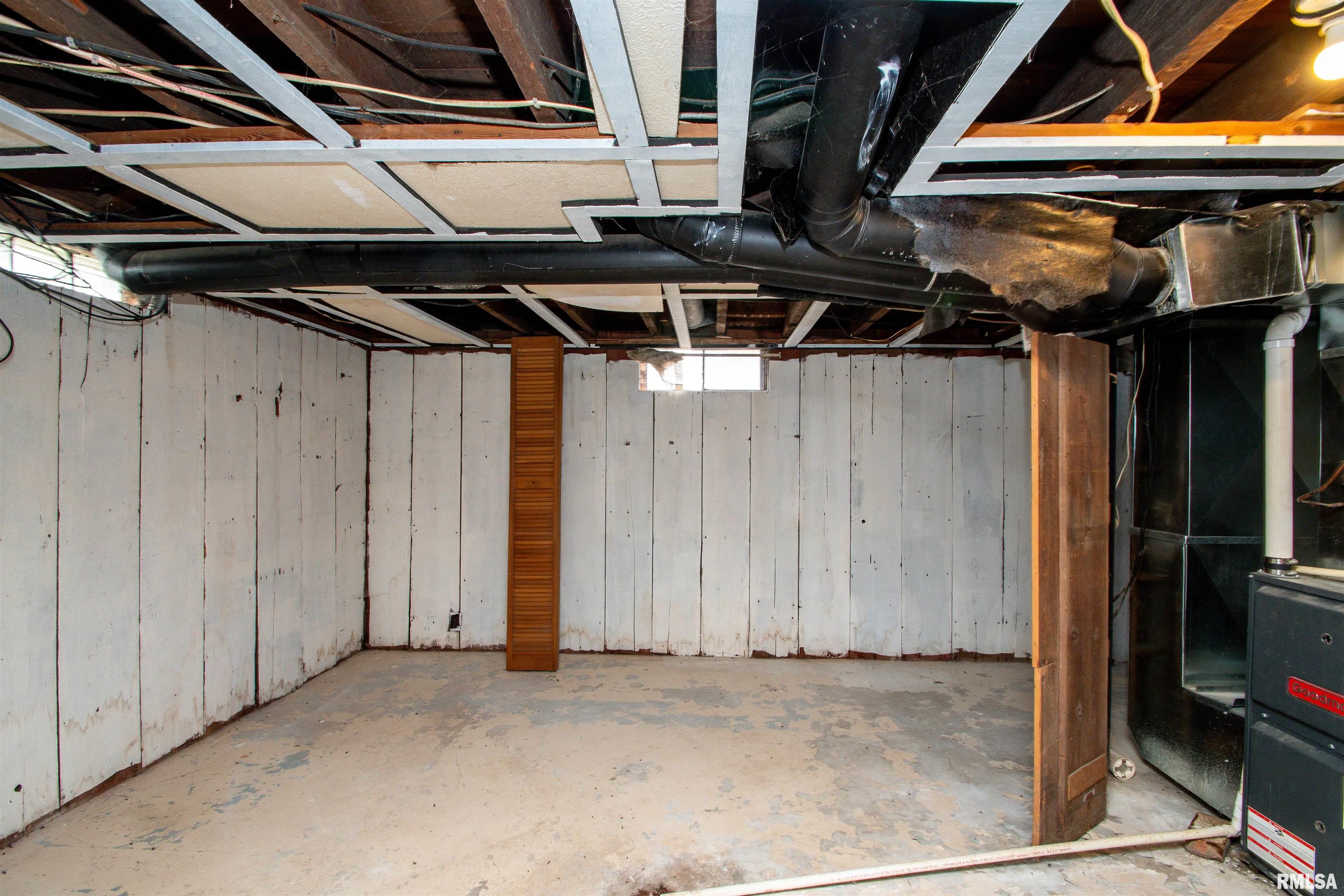 313 W Thomas Street, Toulon, Illinois image 31