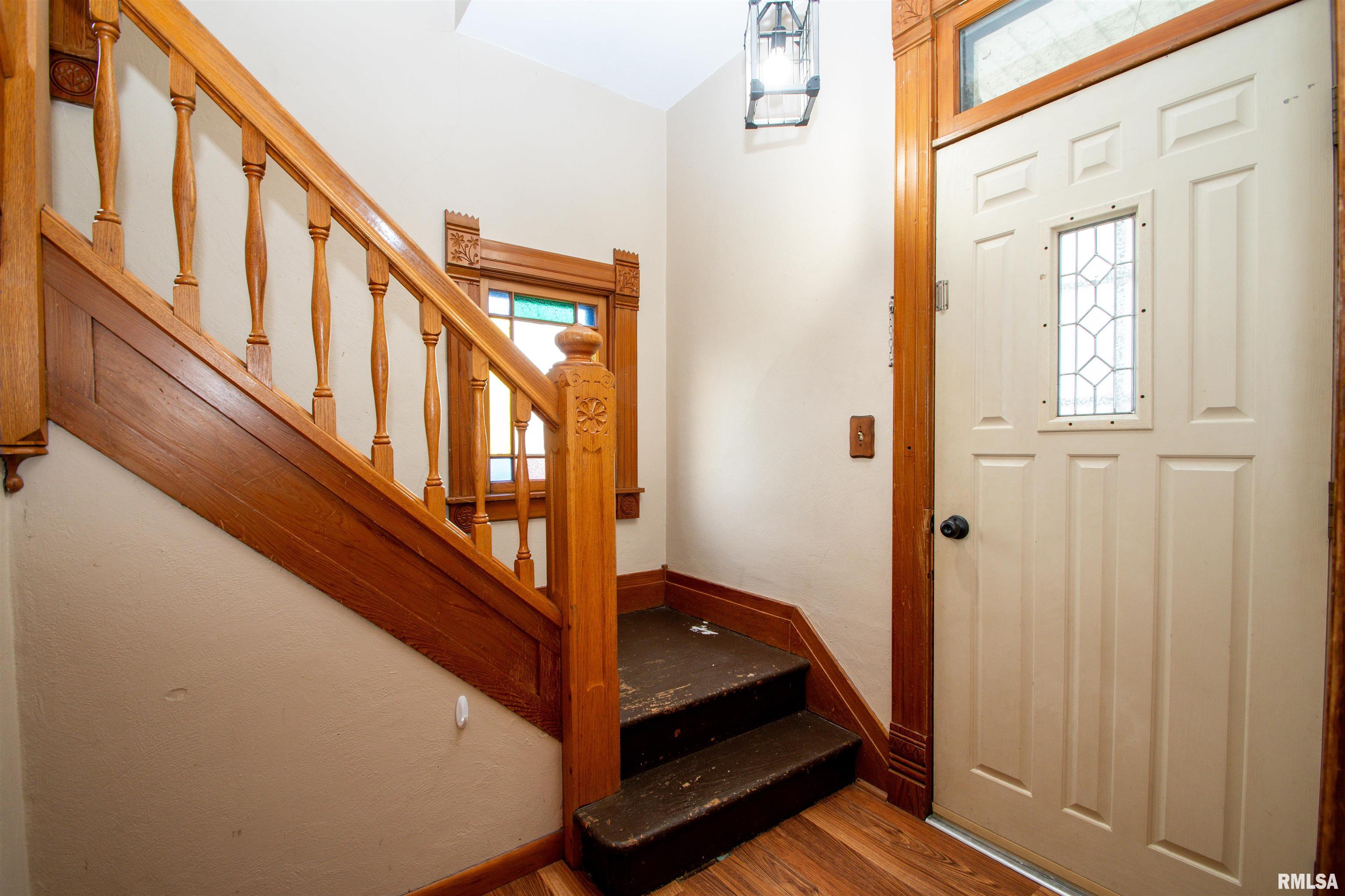 313 W Thomas Street, Toulon, Illinois image 5